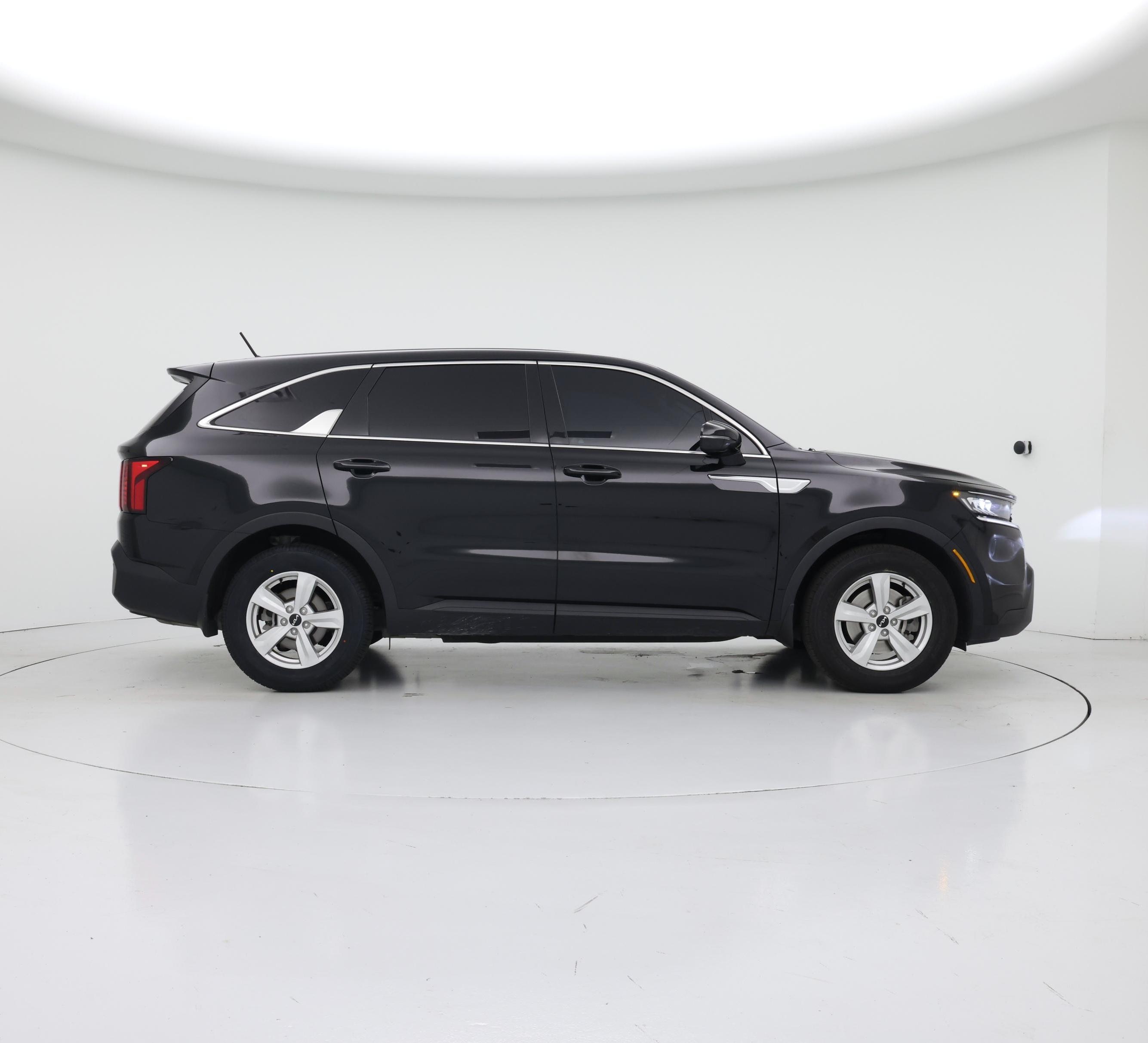 Thumbnail: 2023 Kia Sorento - 7