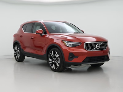 2023 Volvo XC40 B5 Plus Bright Theme