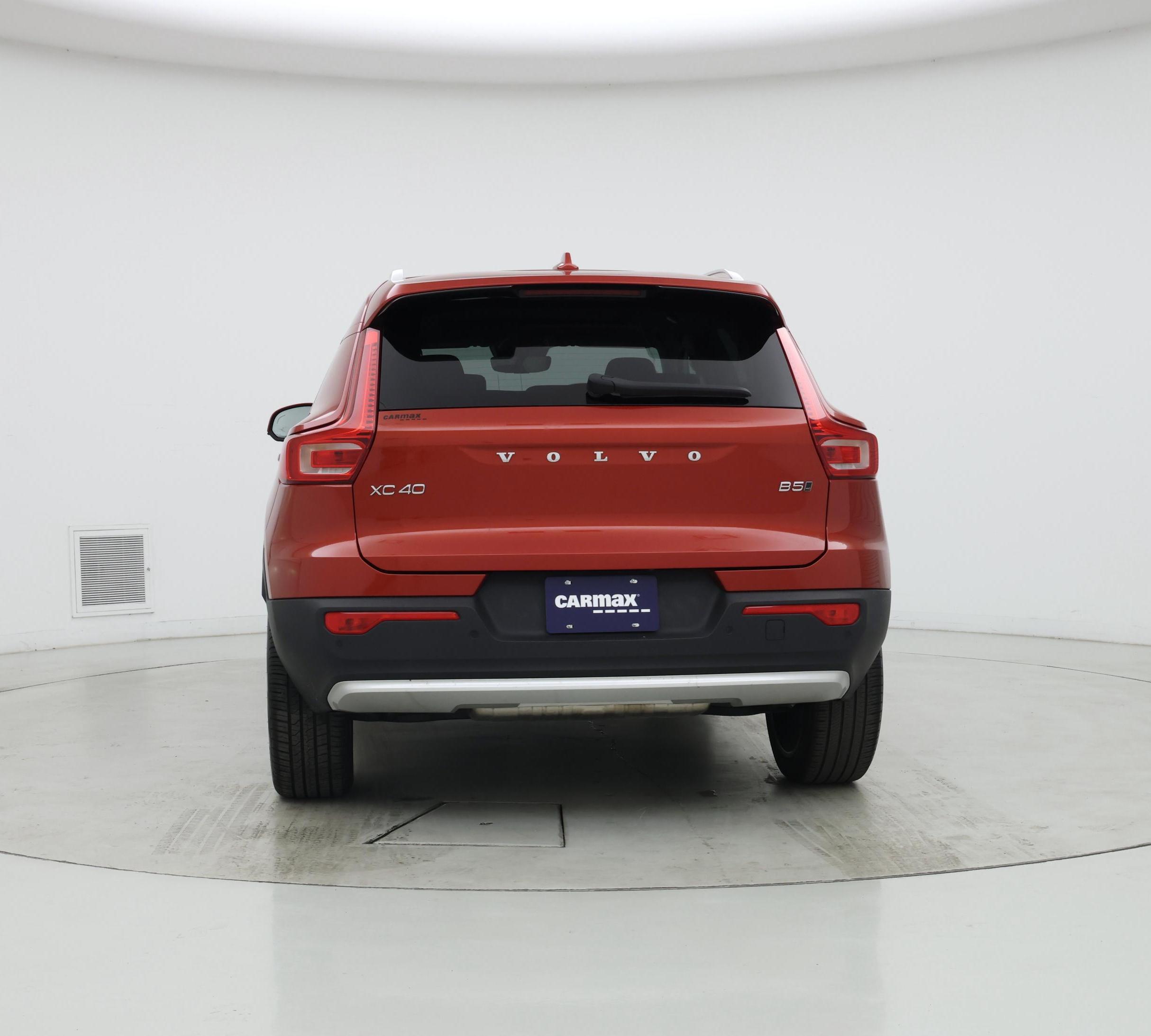 Thumbnail: 2023 Volvo XC40 - 6