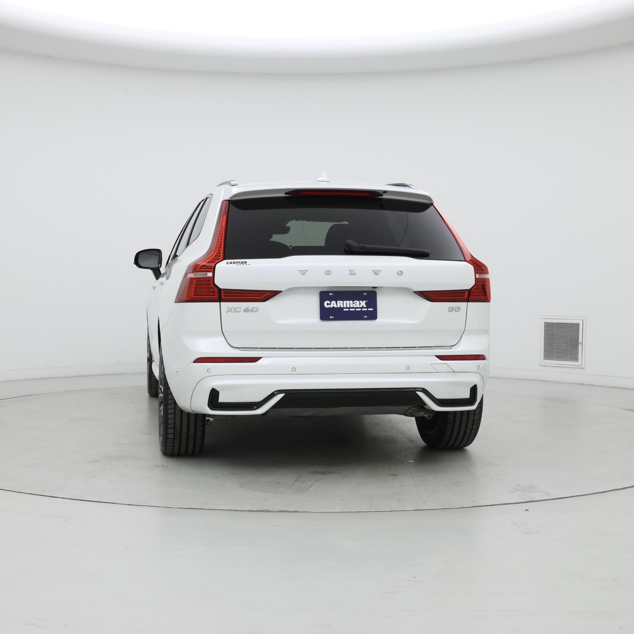 Thumbnail: 2023 Volvo XC60 - 6