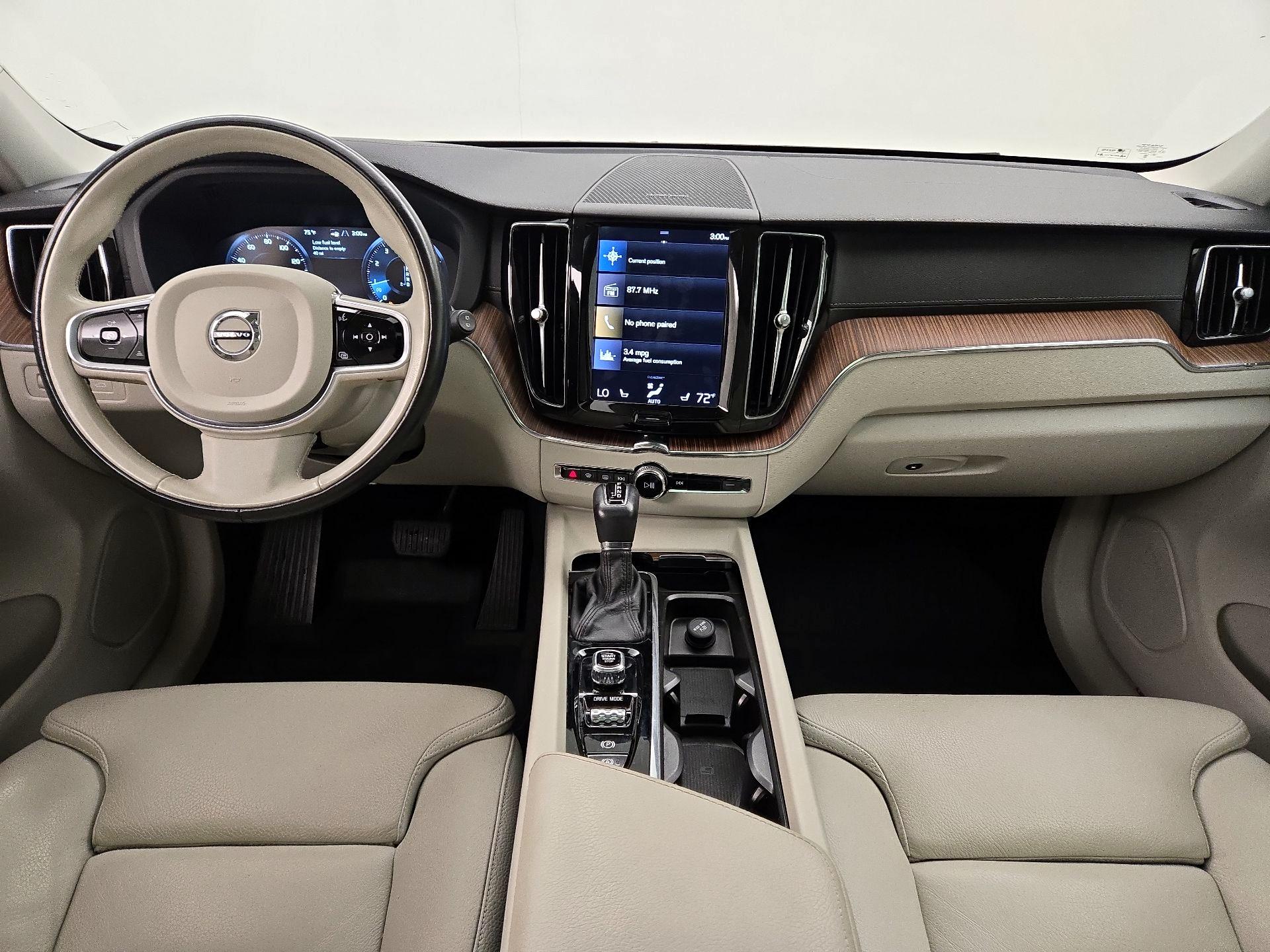 Thumbnail: 2020 Volvo XC60 - 9
