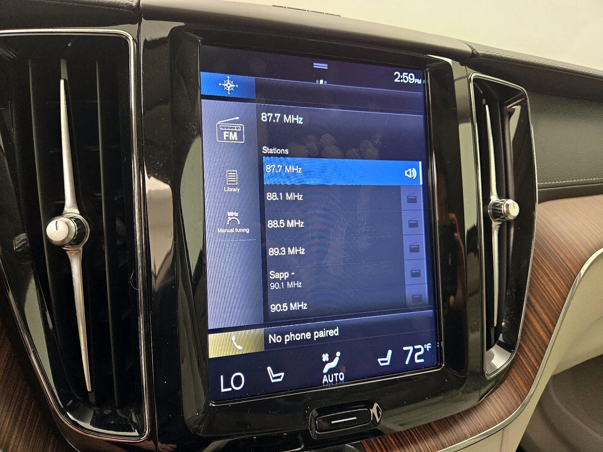 Thumbnail: 2020 Volvo XC60 - 15