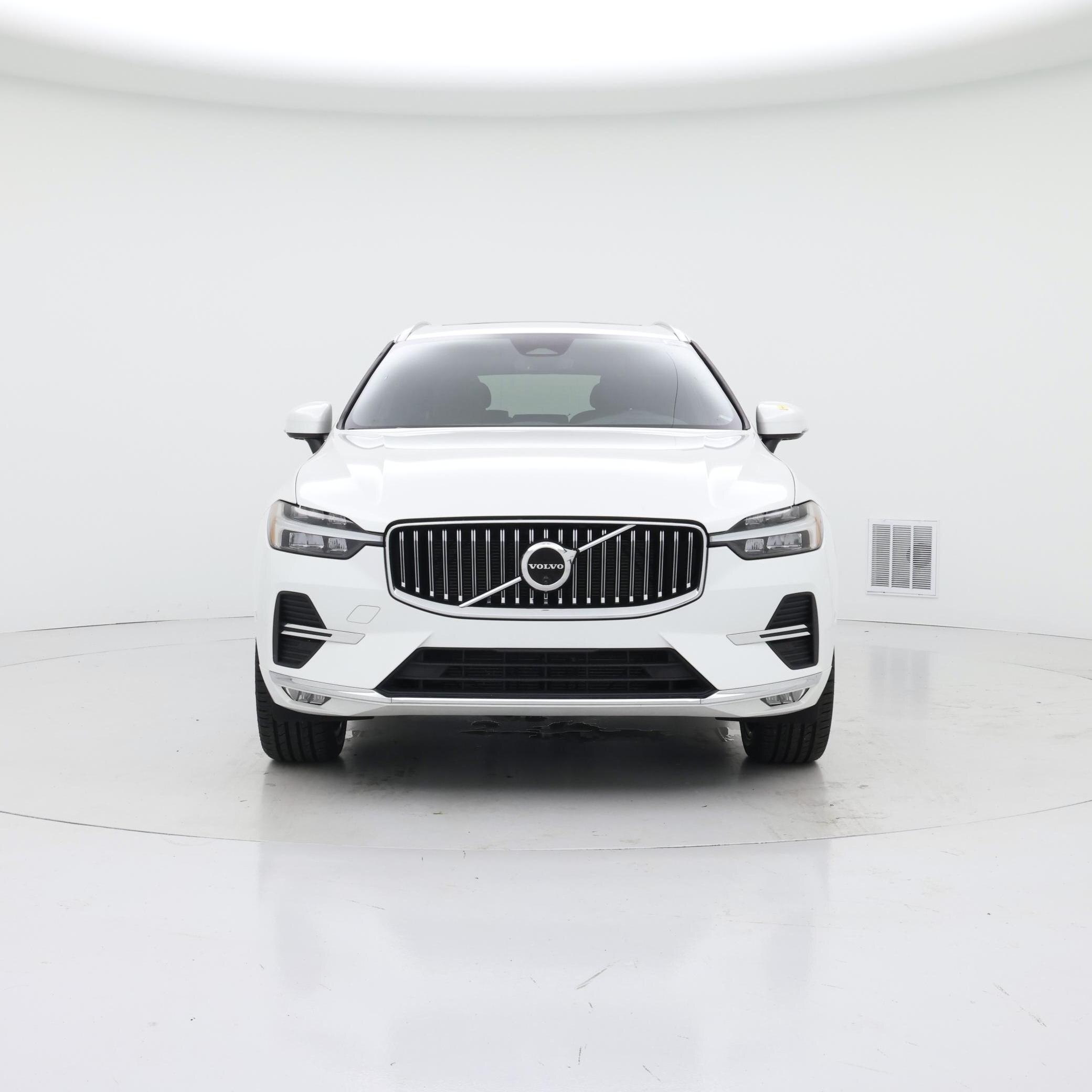 Thumbnail: 2023 Volvo XC60 - 5
