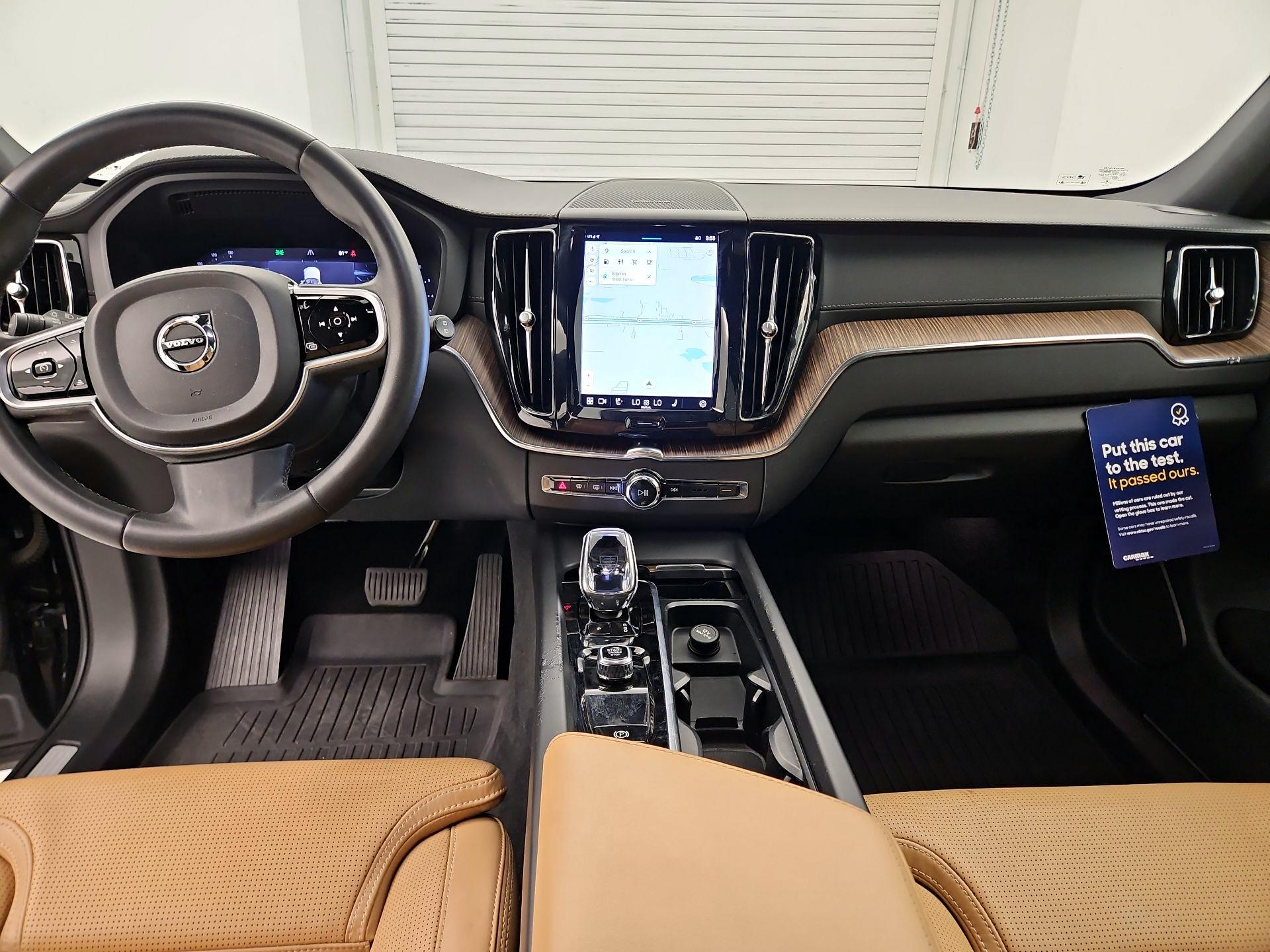 Thumbnail: 2023 Volvo XC60 - 9
