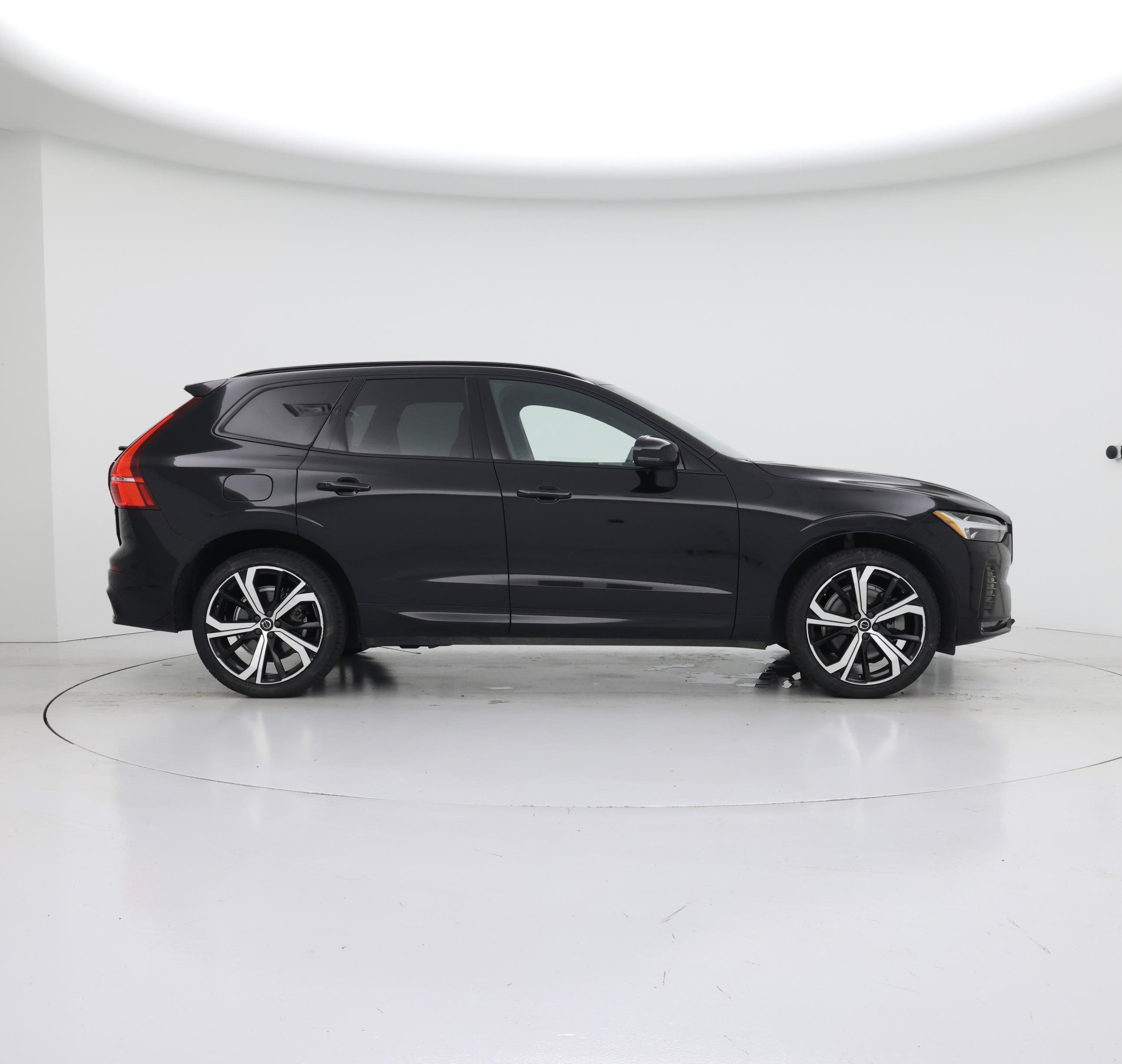 Thumbnail: 2023 Volvo XC60 - 7