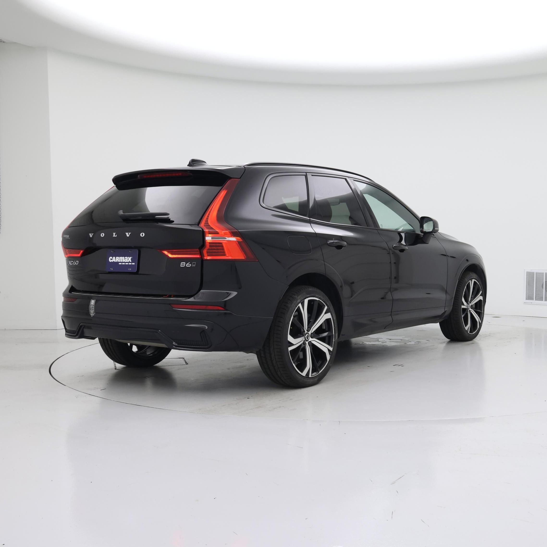 Thumbnail: 2023 Volvo XC60 - 8