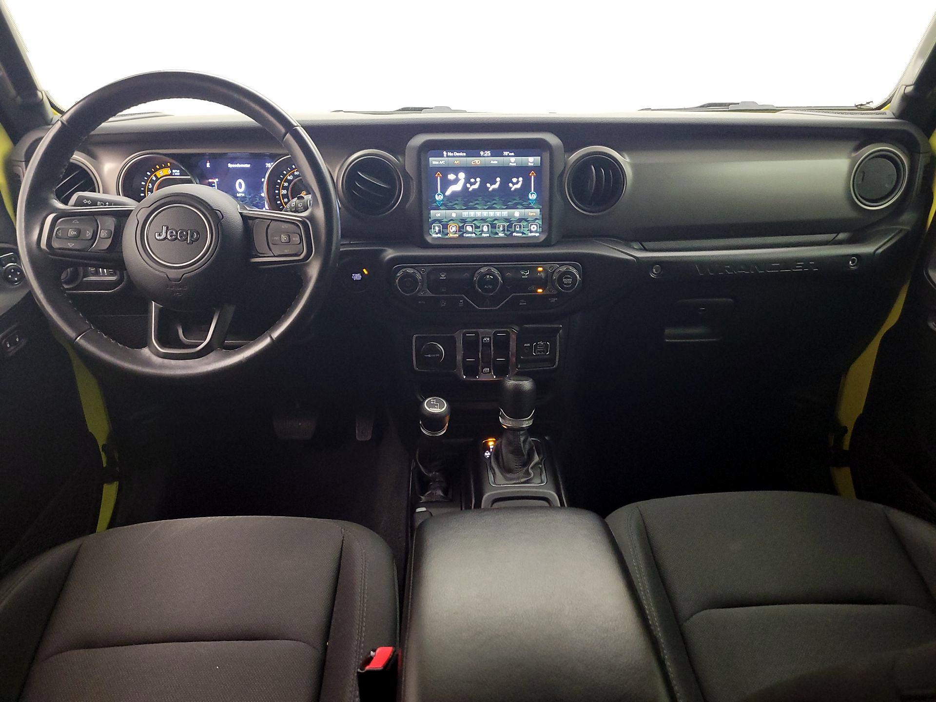 Thumbnail: 2022 Jeep Wrangler - 9