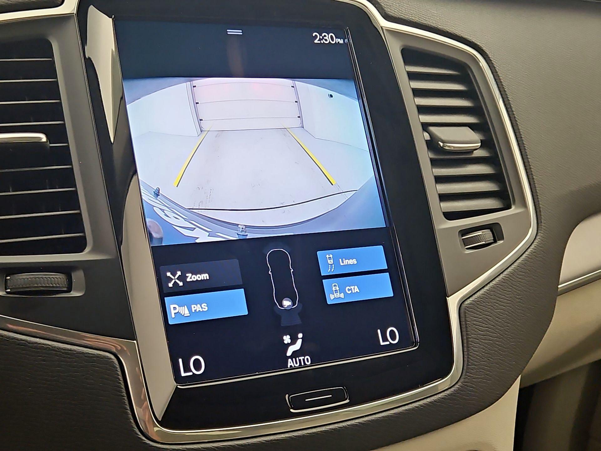 Thumbnail: 2022 Volvo XC90 - 14