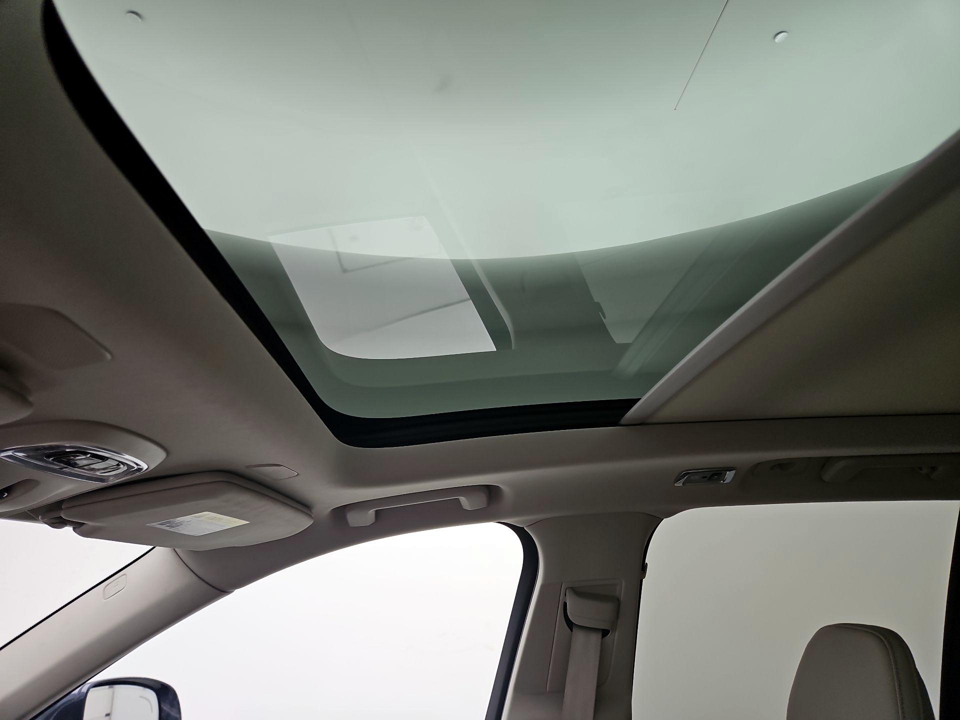 Thumbnail: 2022 Volvo XC90 - 19