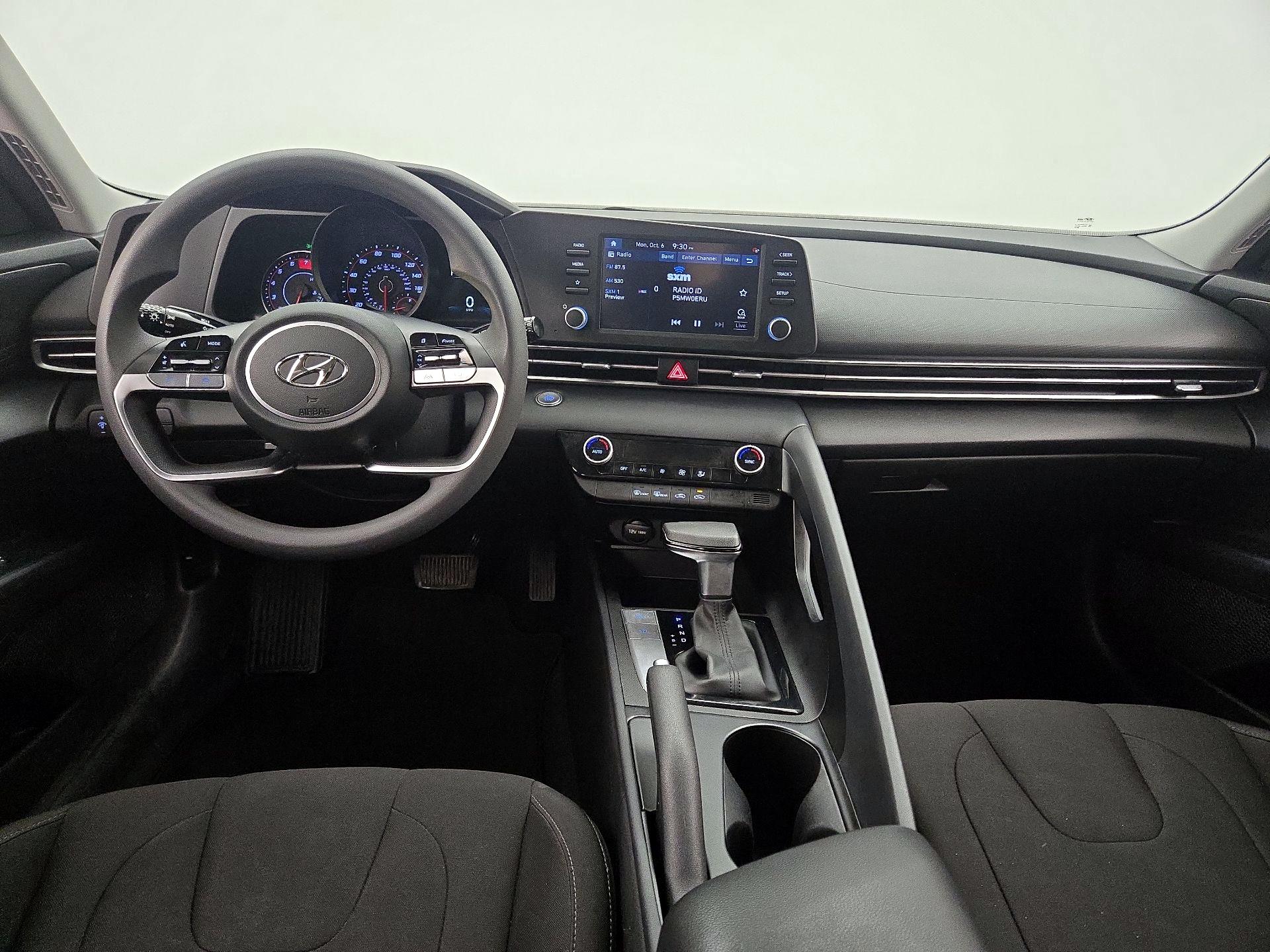 Thumbnail: 2022 Hyundai Elantra - 9