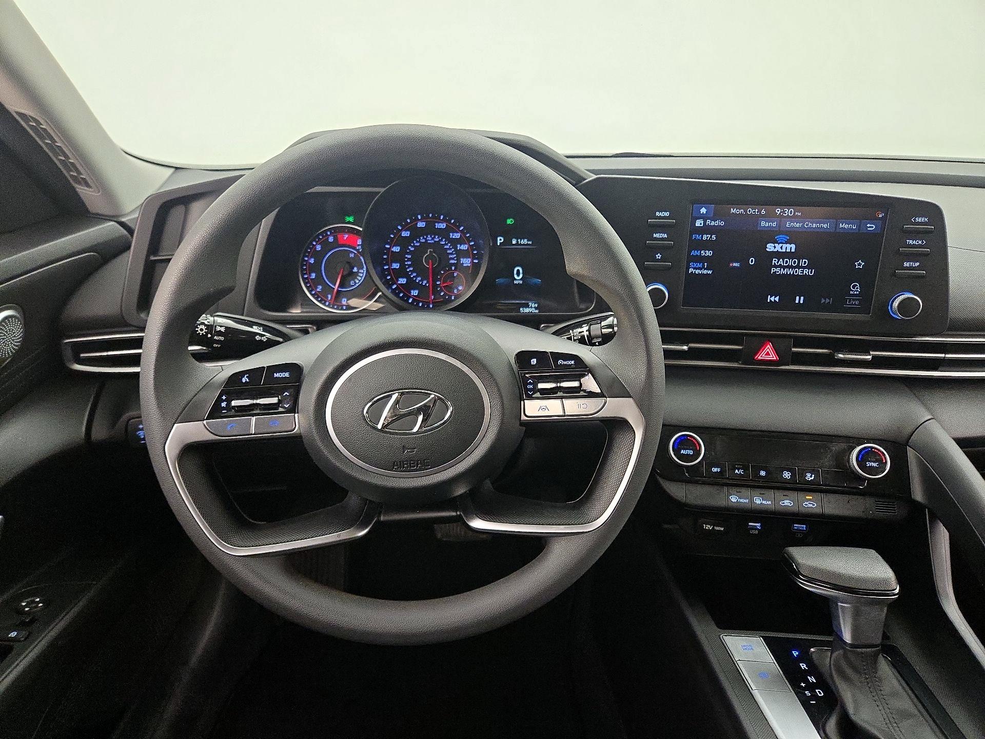 Thumbnail: 2022 Hyundai Elantra - 10