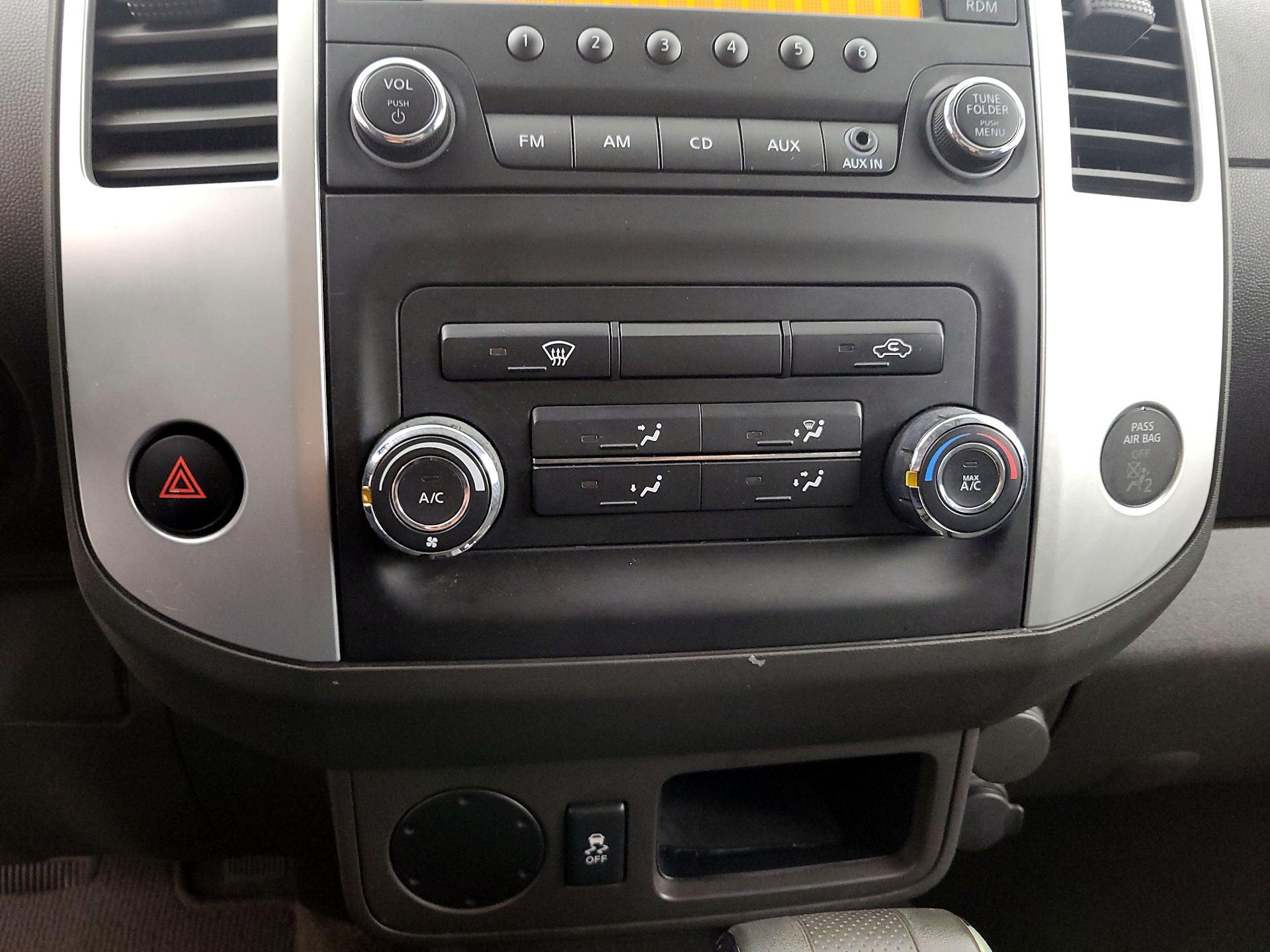 Thumbnail: 2015 Nissan Frontier - 15