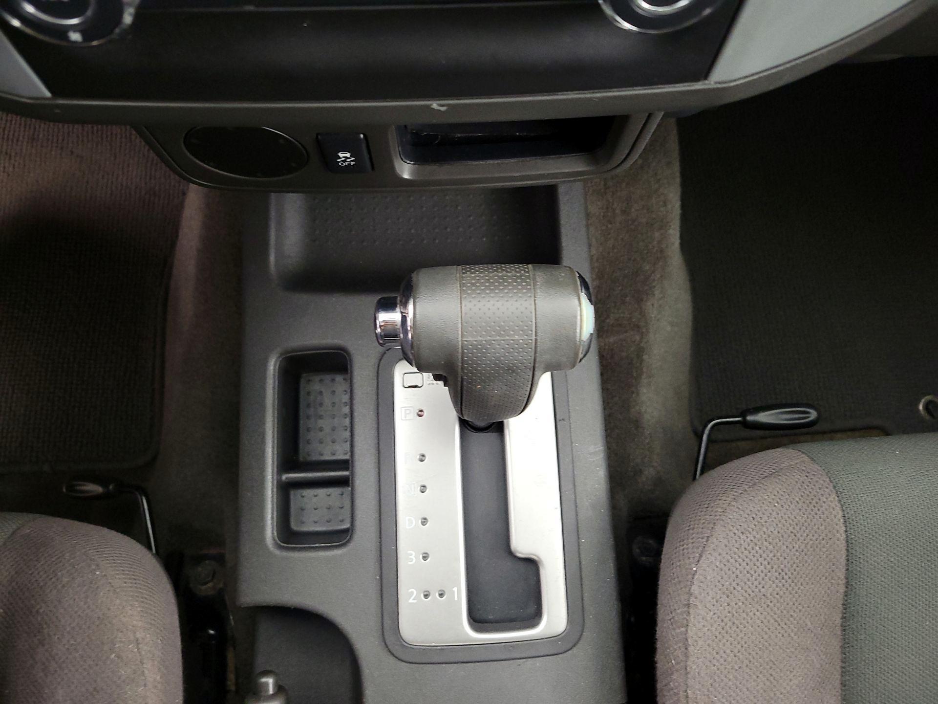 Thumbnail: 2015 Nissan Frontier - 16