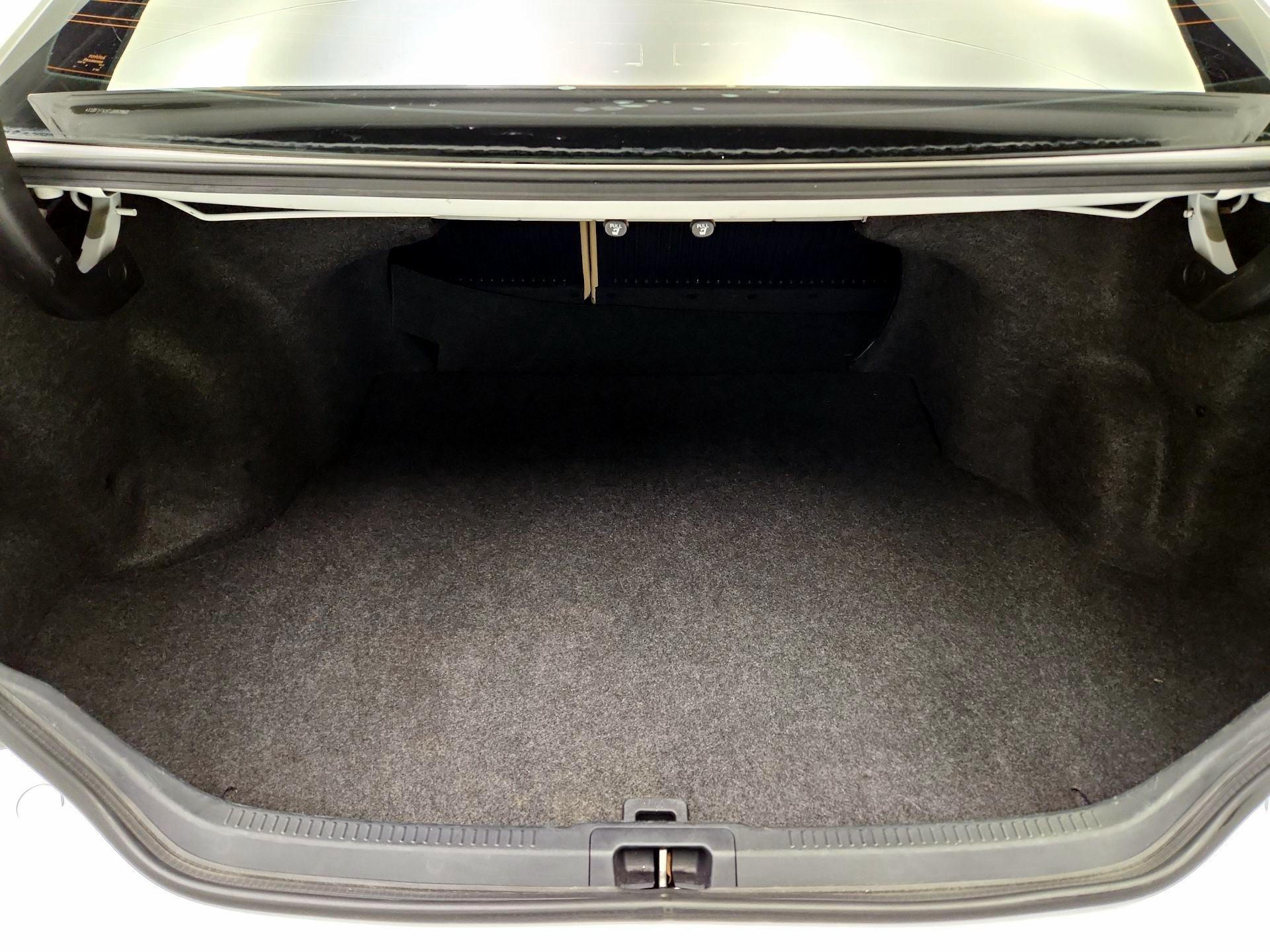 Thumbnail: 2015 Toyota Camry - 20