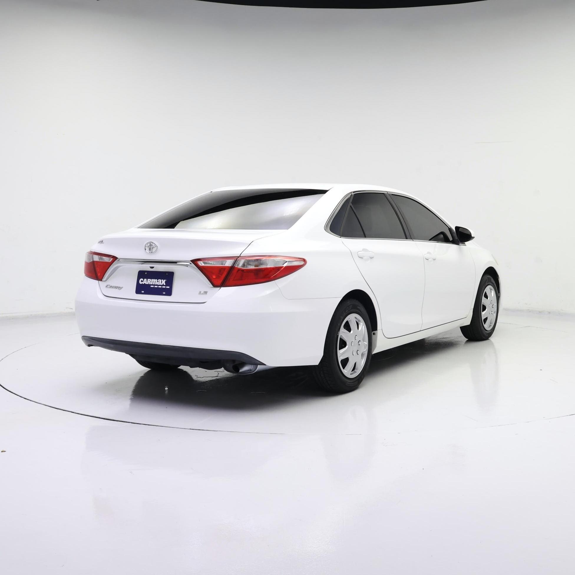 Thumbnail: 2015 Toyota Camry - 8