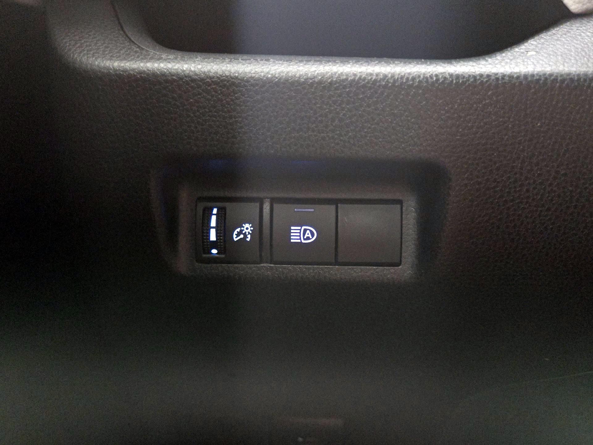 Thumbnail: 2021 Toyota RAV4 - 13