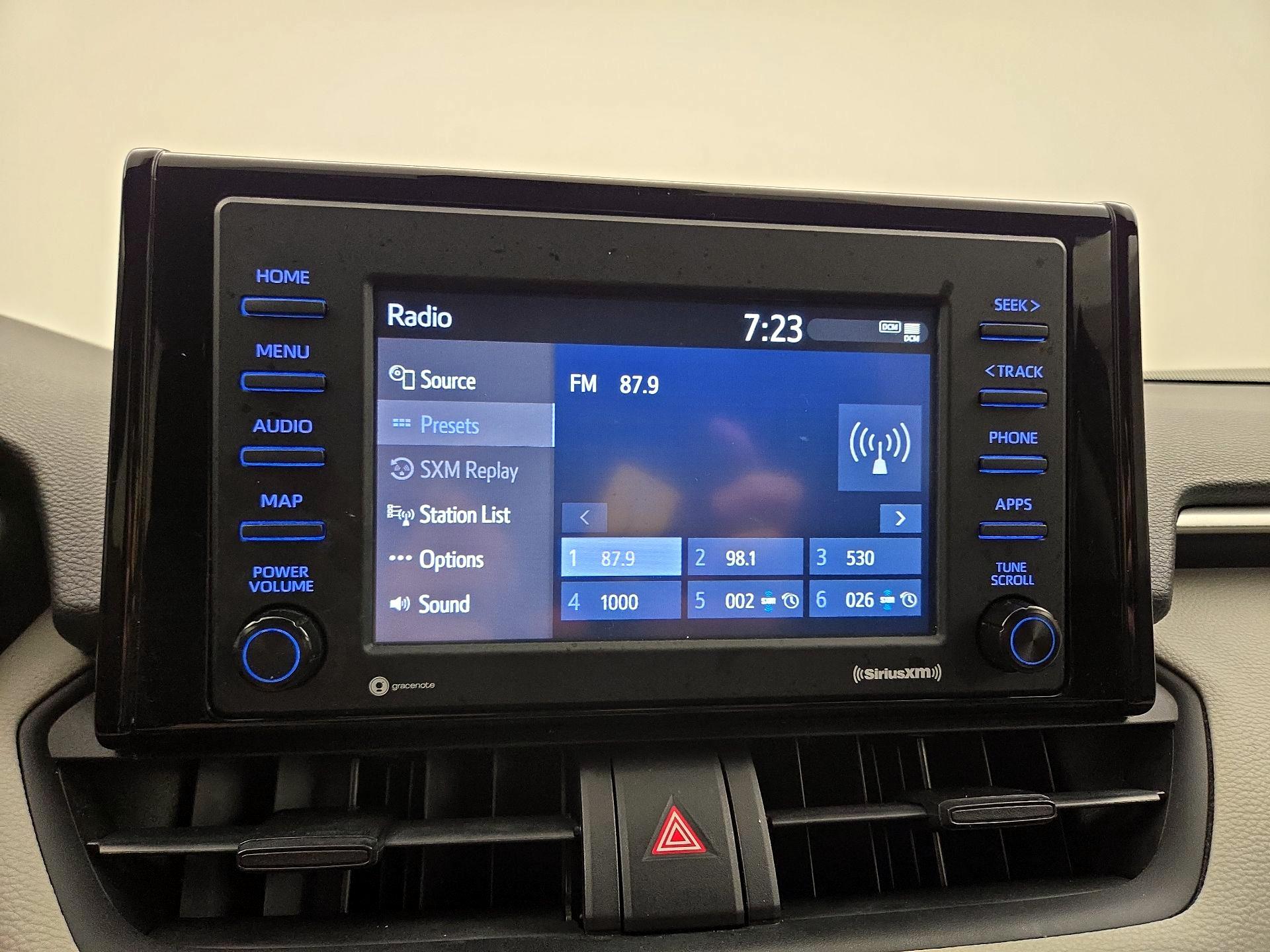 Thumbnail: 2021 Toyota RAV4 - 15