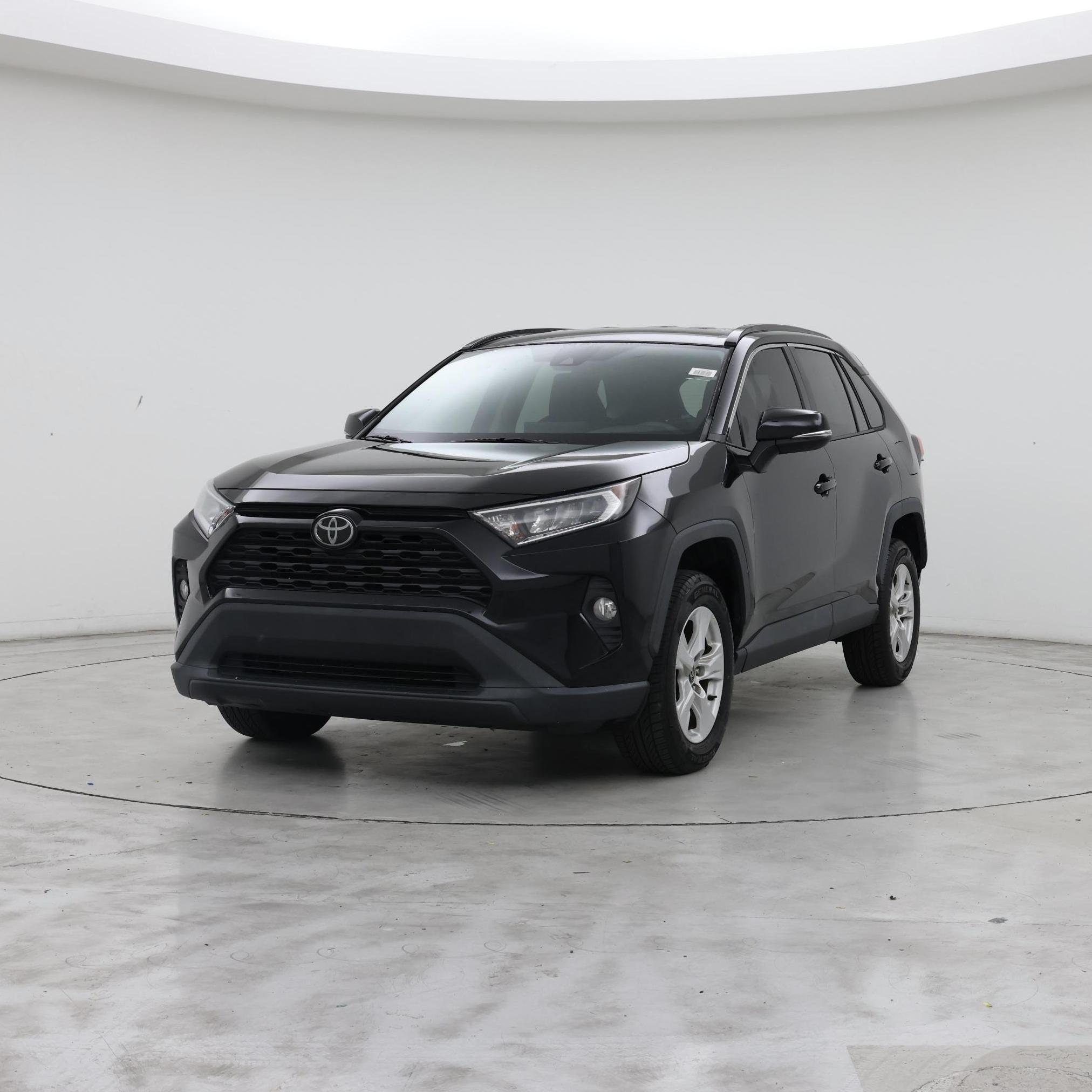 Thumbnail: 2021 Toyota RAV4 - 4