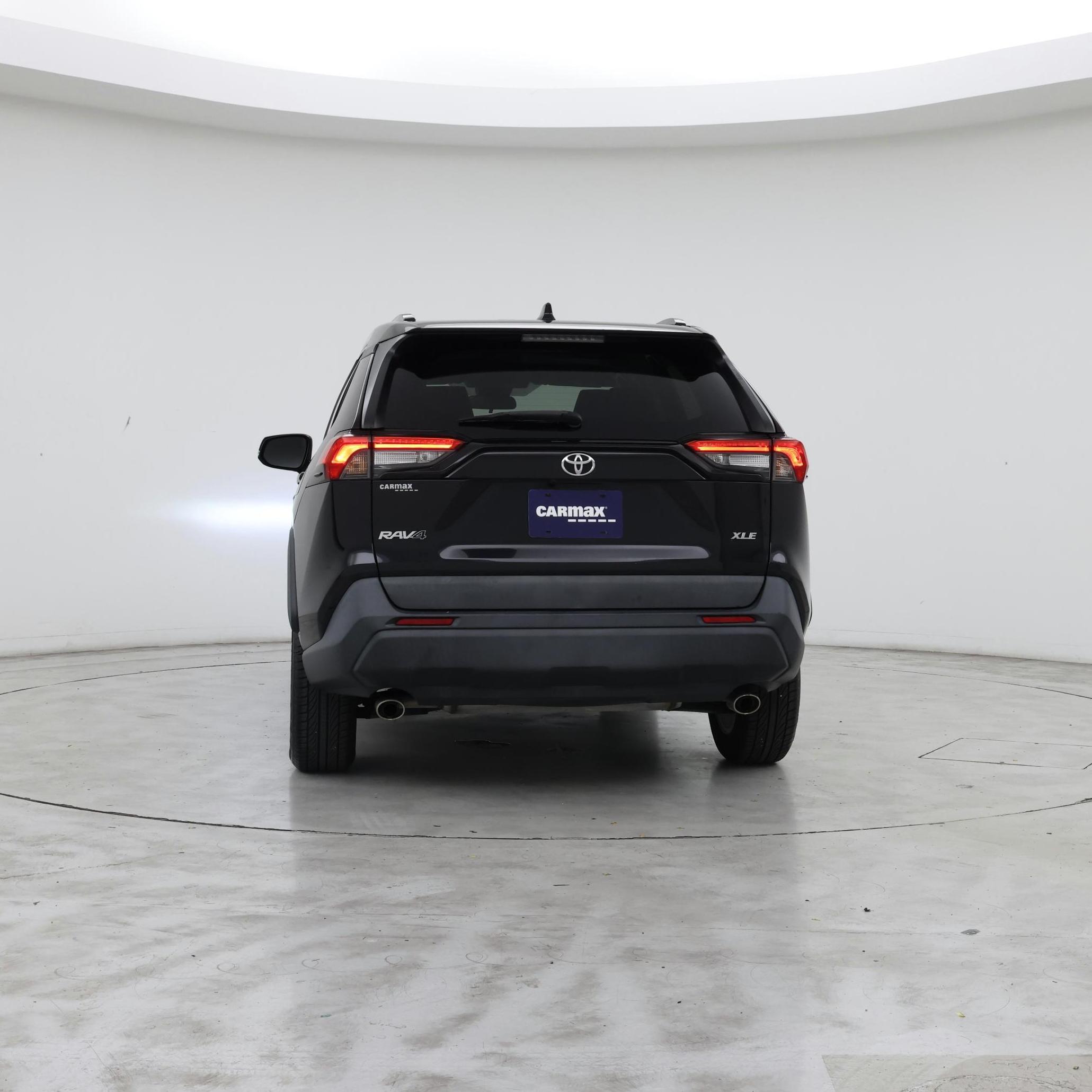 Thumbnail: 2021 Toyota RAV4 - 6