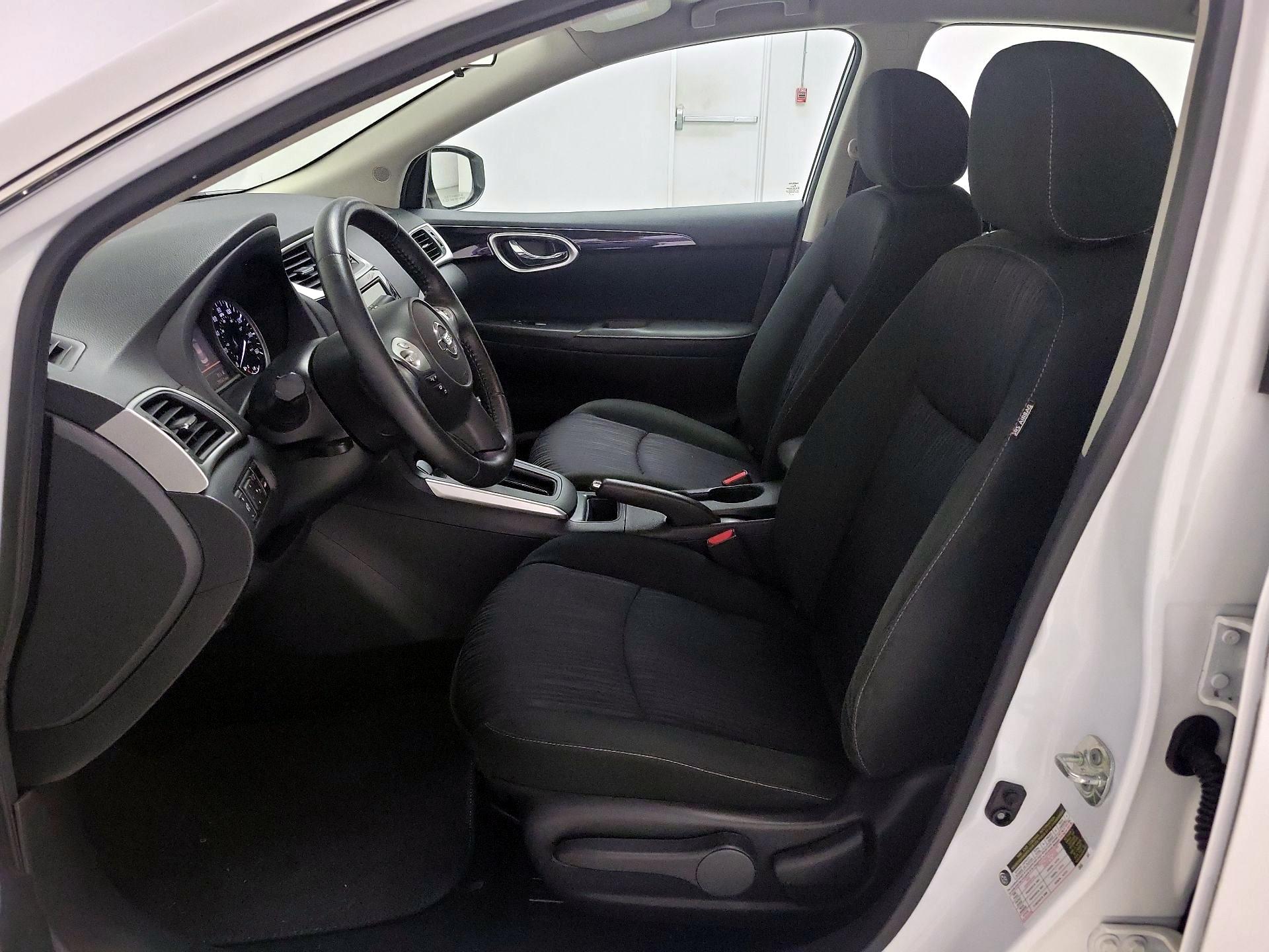 Thumbnail: 2019 Nissan Sentra - 11