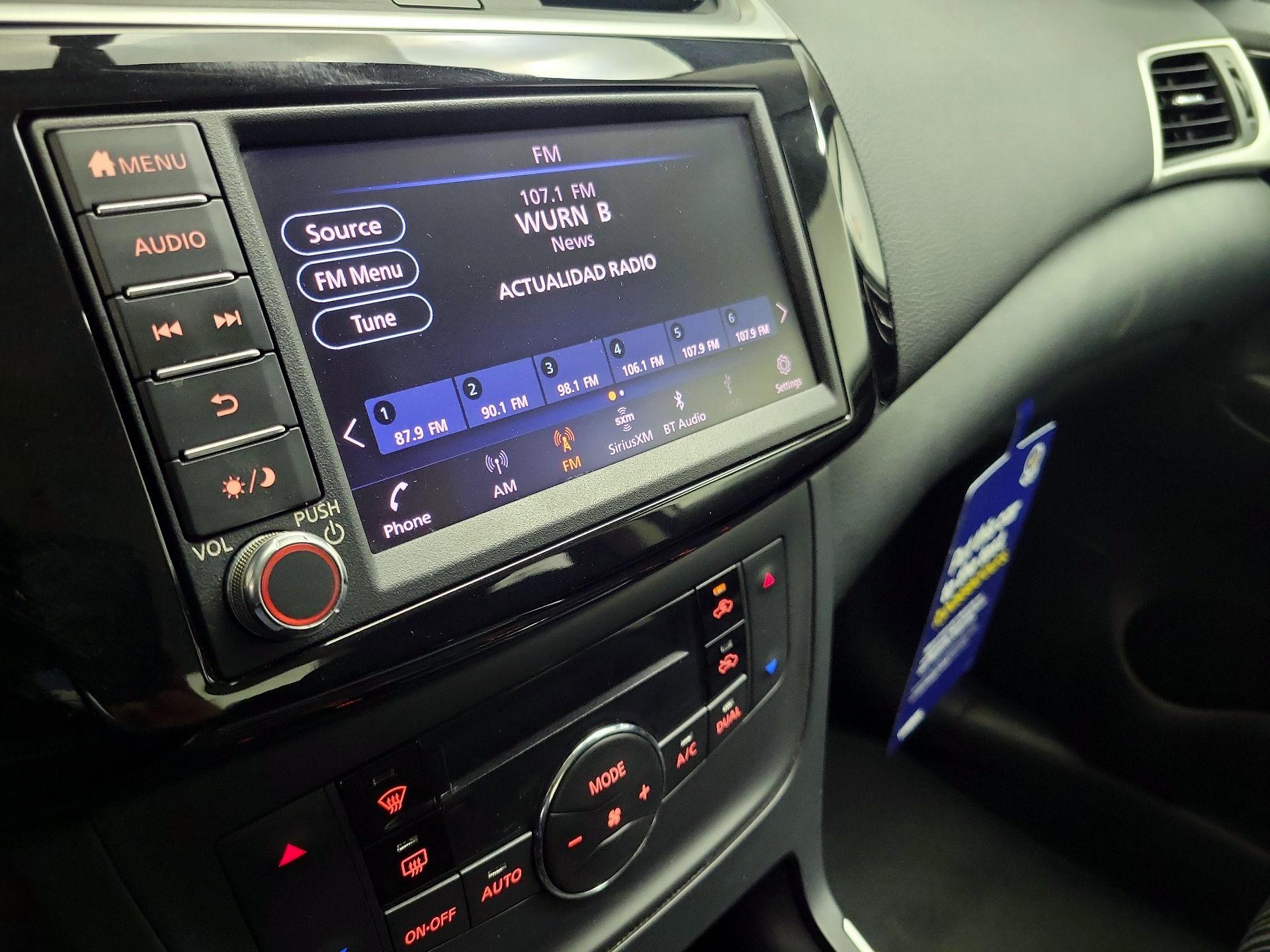 Thumbnail: 2019 Nissan Sentra - 15