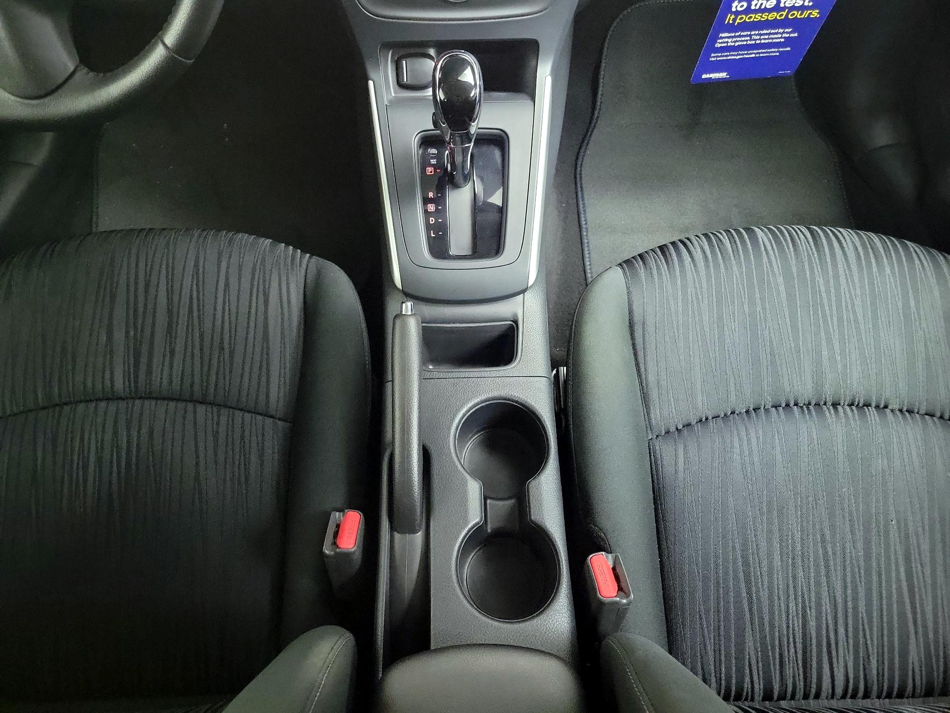 Thumbnail: 2019 Nissan Sentra - 17