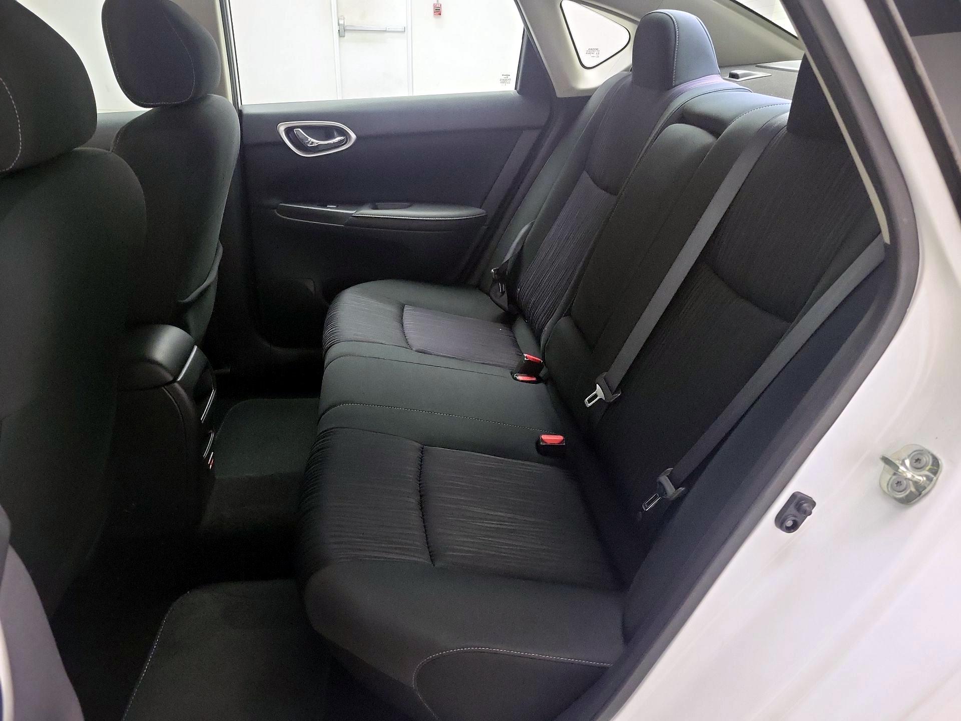 Thumbnail: 2019 Nissan Sentra - 19
