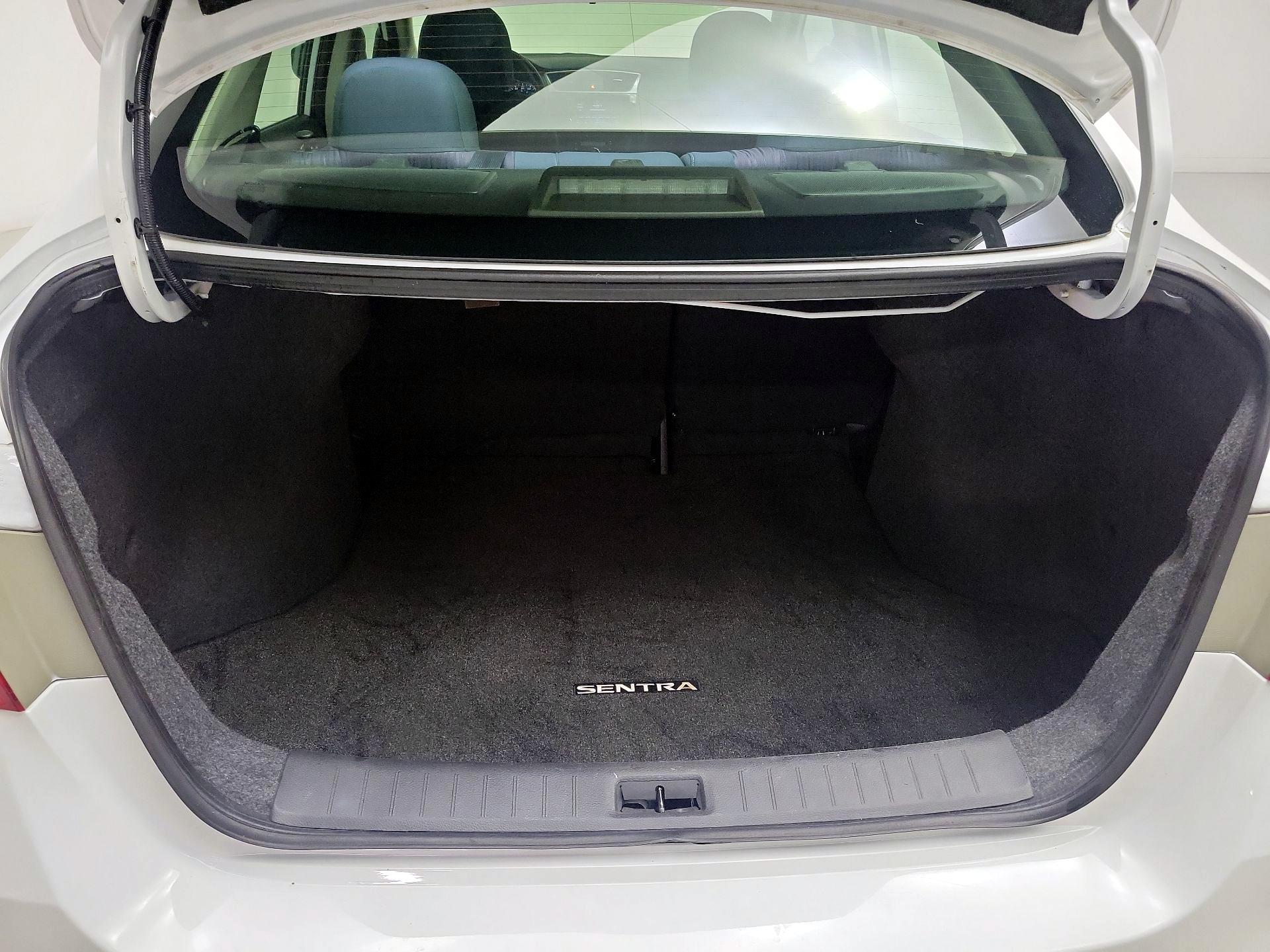 Thumbnail: 2019 Nissan Sentra - 20