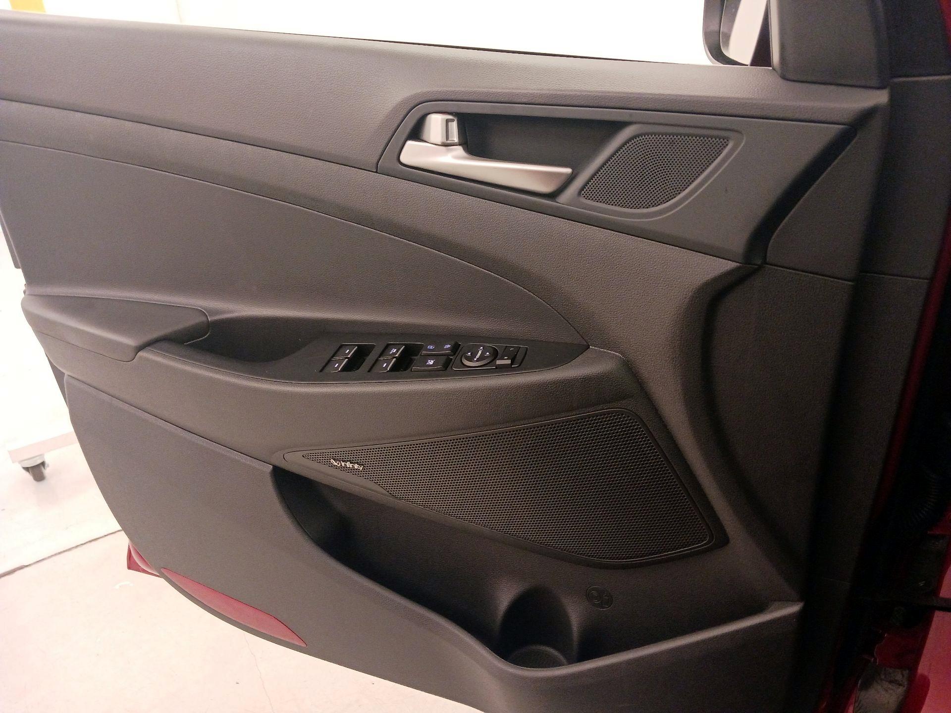 Thumbnail: 2021 Hyundai Tucson - 12