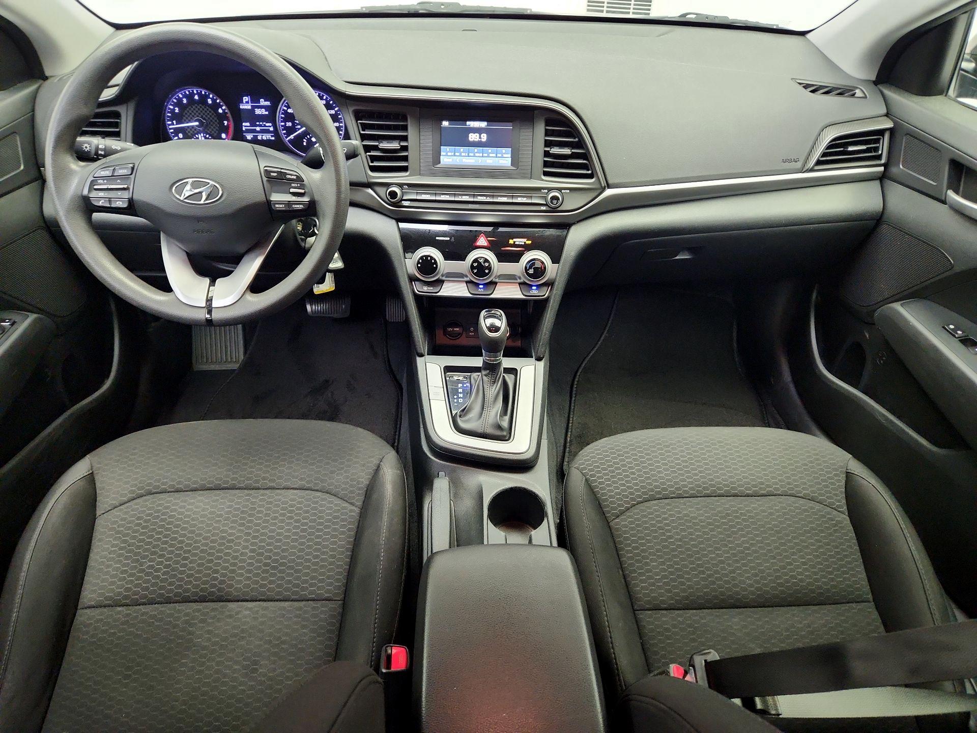 Thumbnail: 2019 Hyundai Elantra - 9