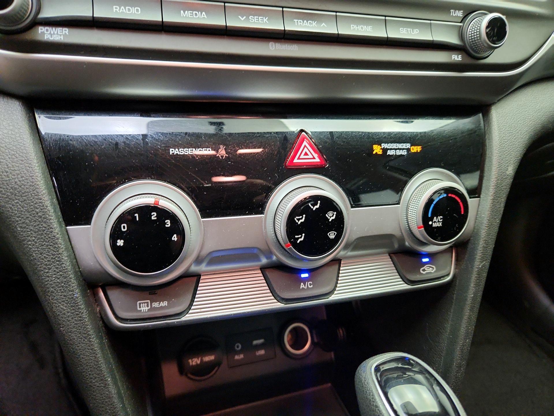 Thumbnail: 2019 Hyundai Elantra - 16