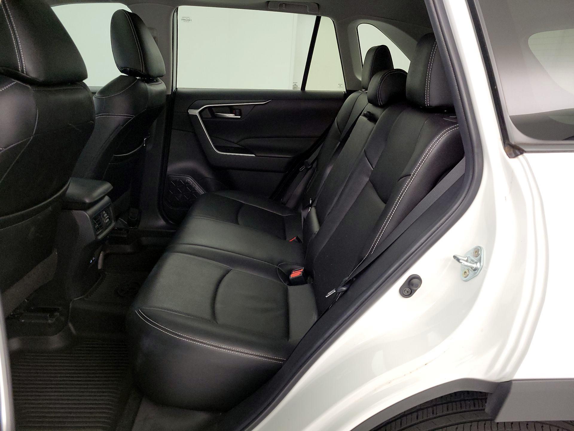 Thumbnail: 2023 Toyota RAV4 - 20