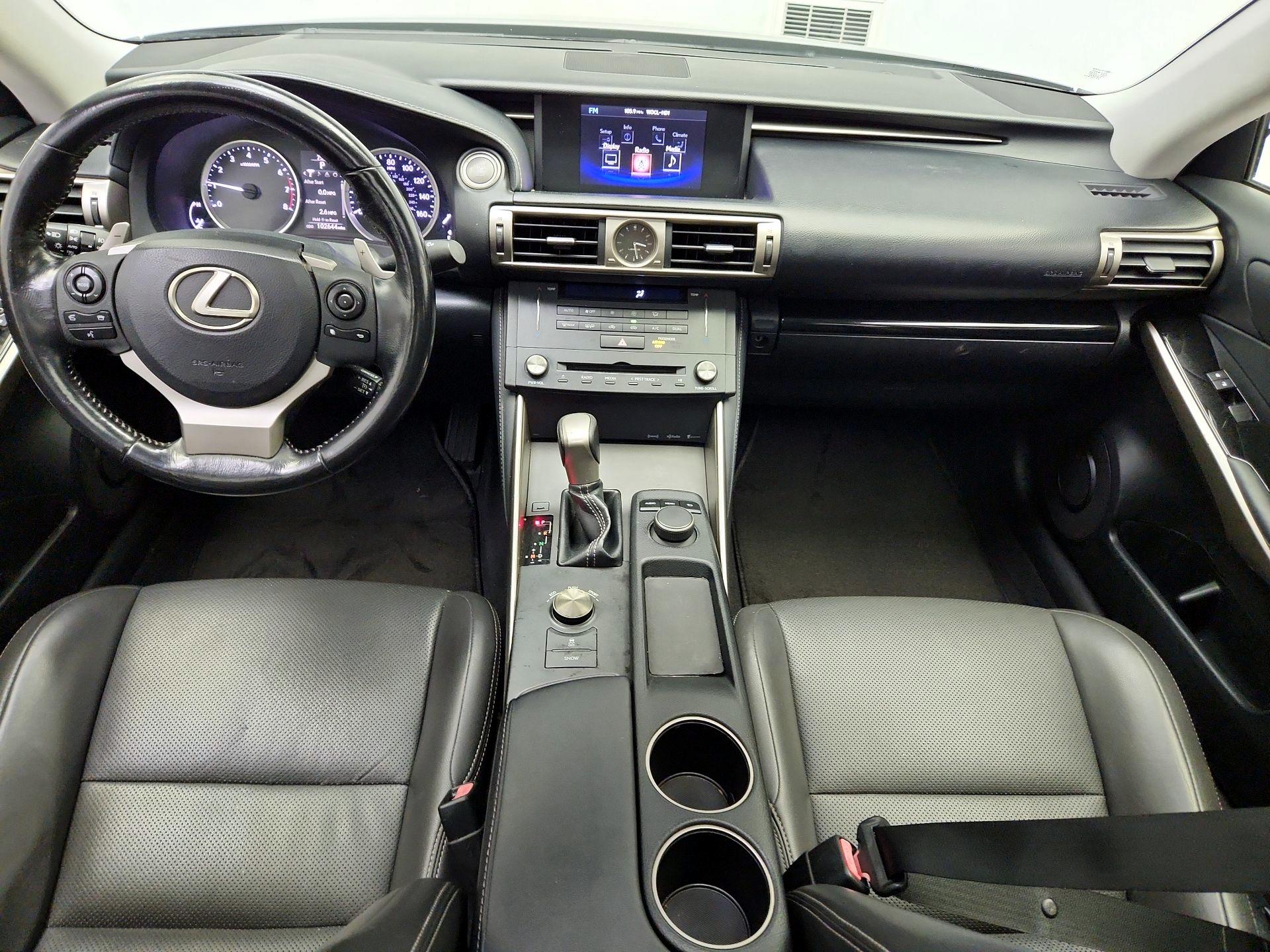 Thumbnail: 2015 Lexus IS - 9