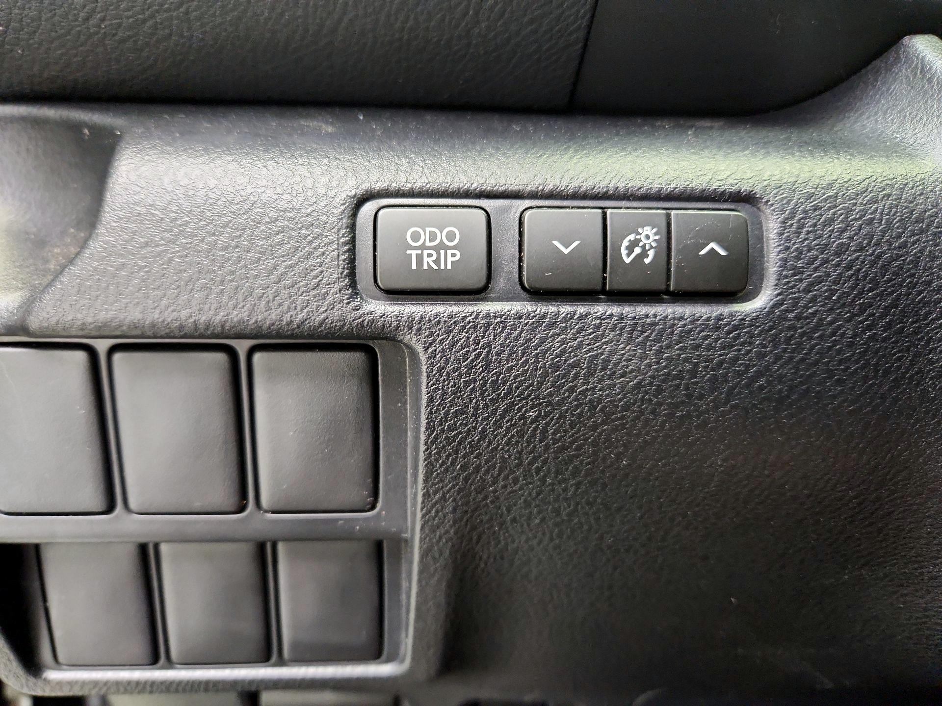 Thumbnail: 2015 Lexus IS - 13