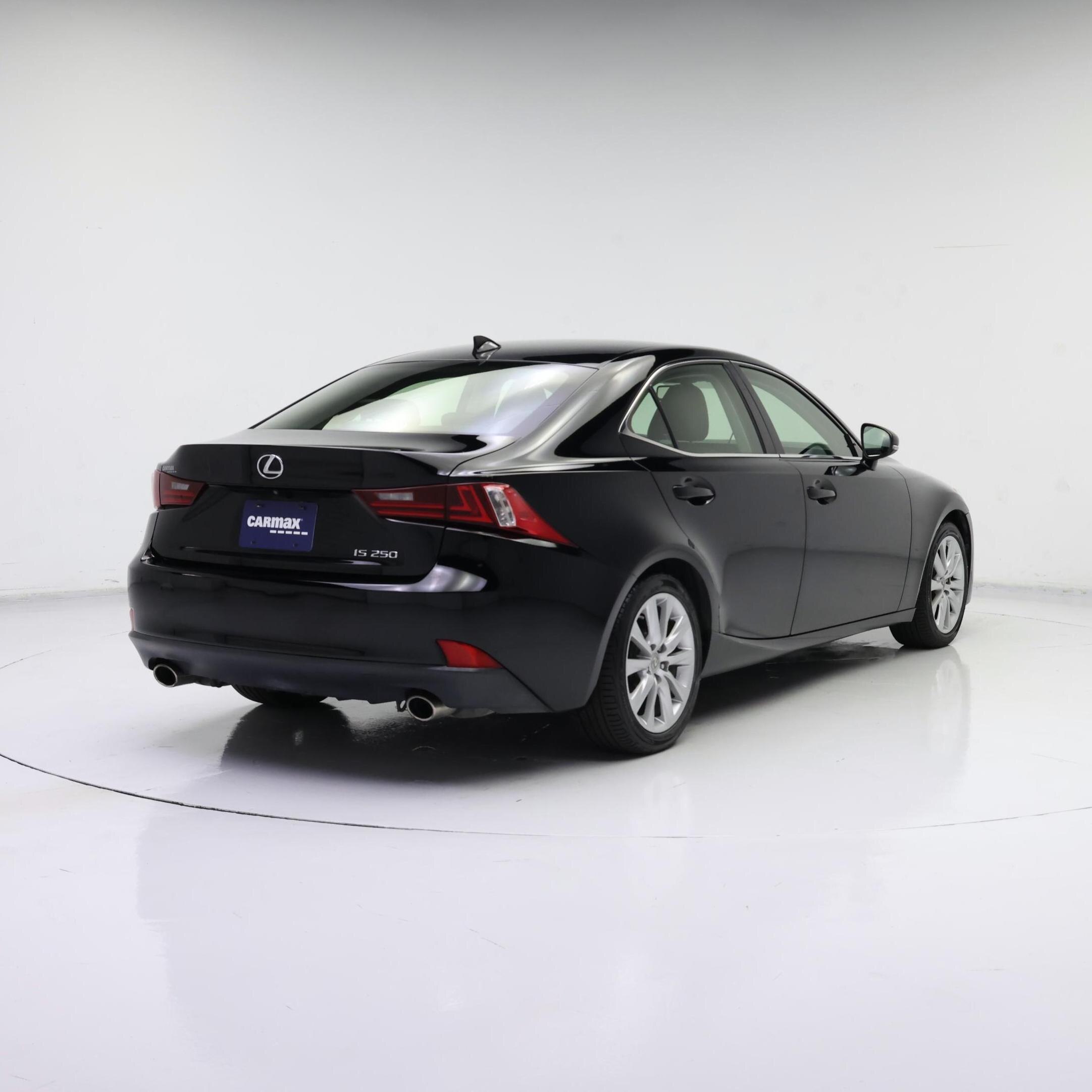 Thumbnail: 2015 Lexus IS - 8