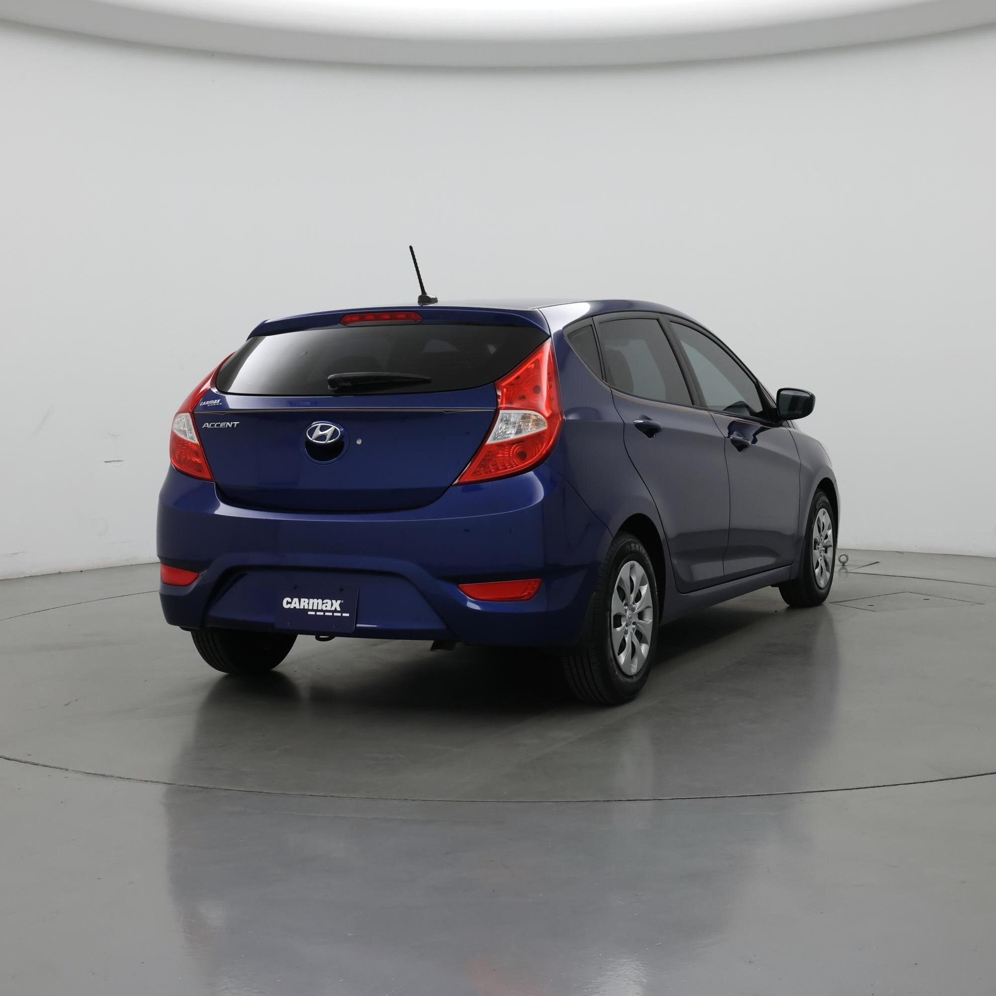 Thumbnail: 2017 Hyundai Accent - 8