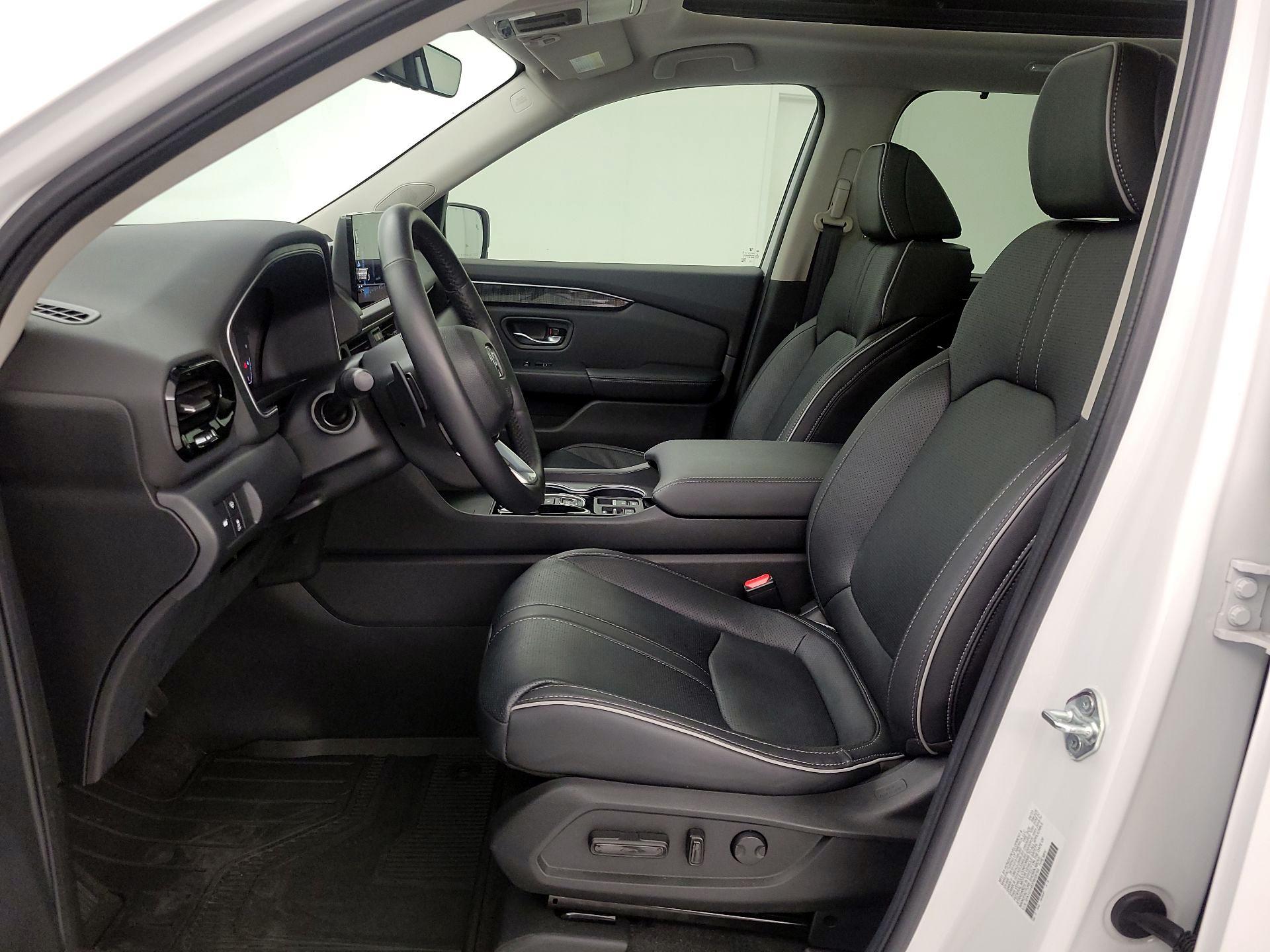 Thumbnail: 2023 Honda Pilot - 11