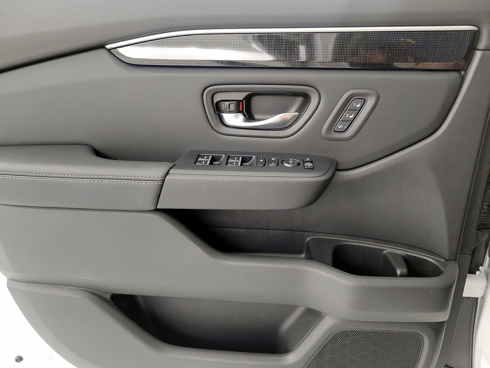 Thumbnail: 2023 Honda Pilot - 12