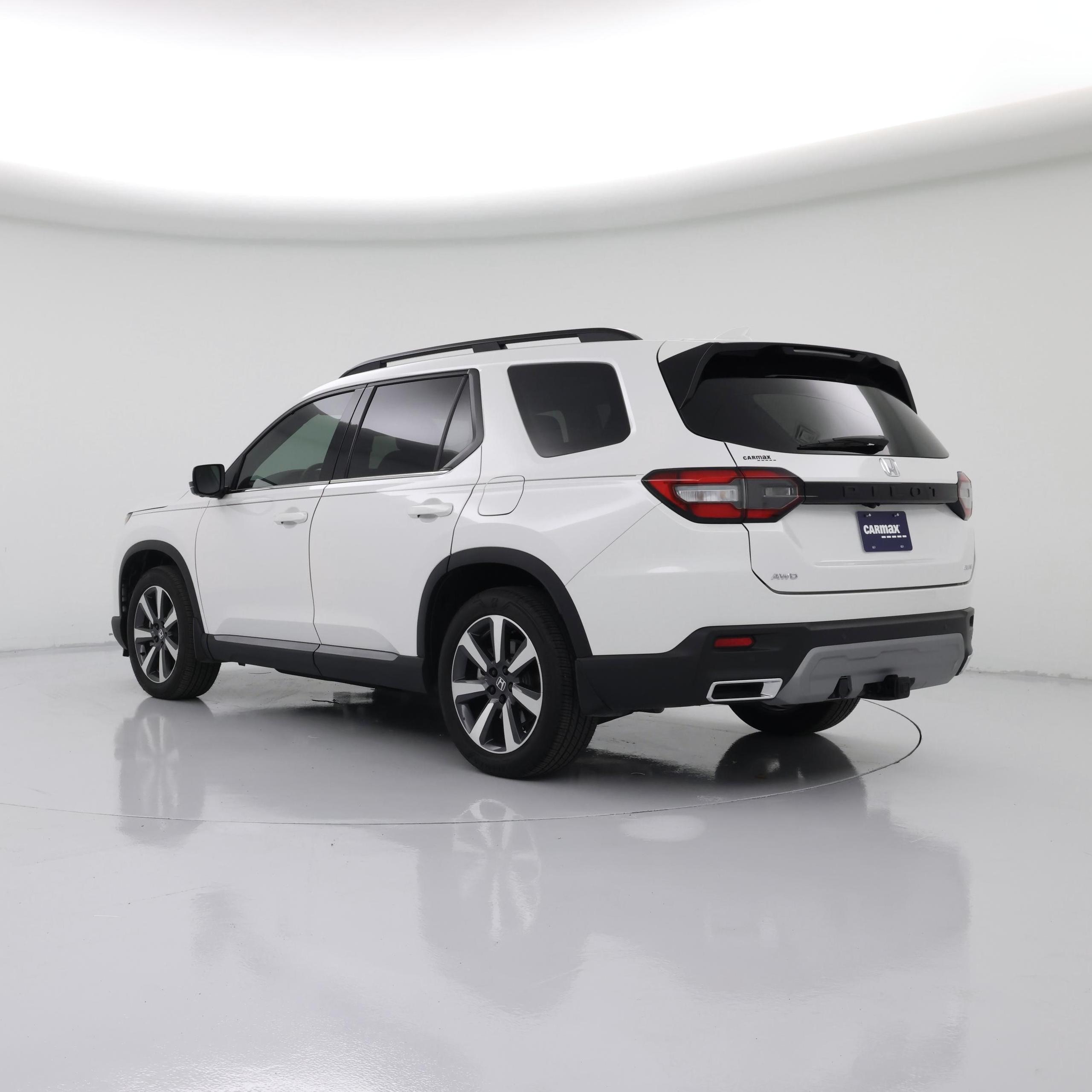 Thumbnail: 2023 Honda Pilot - 2