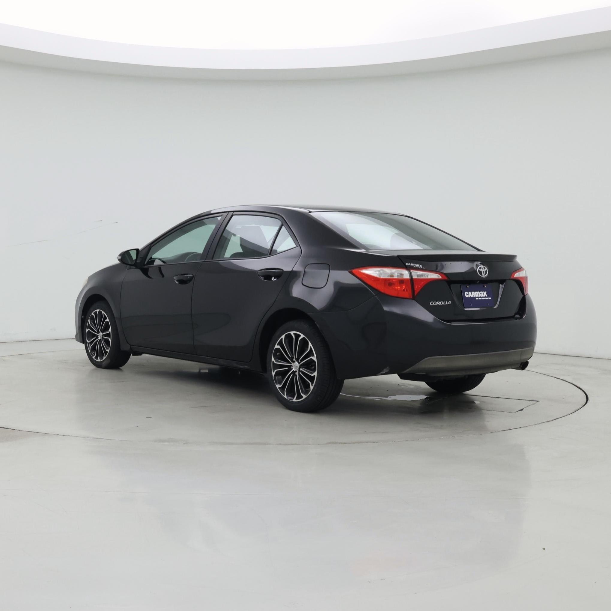 Thumbnail: 2015 Toyota Corolla - 2