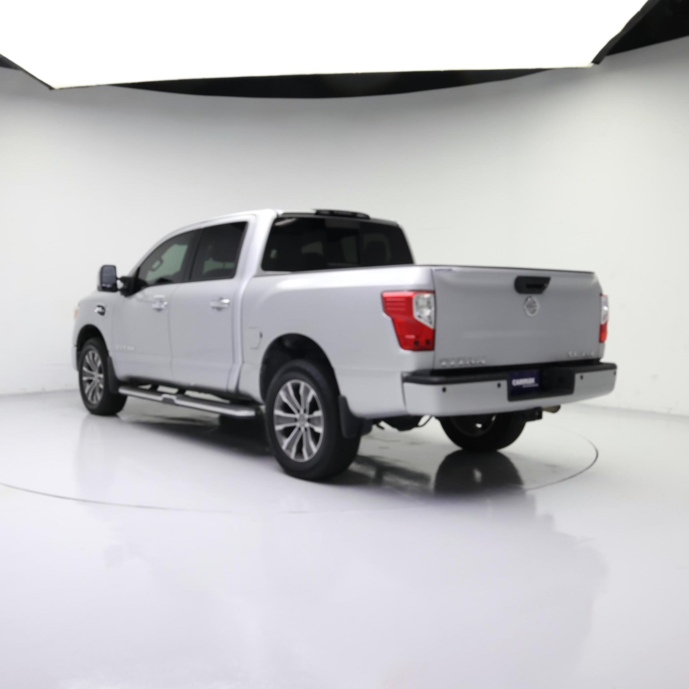 Thumbnail: 2017 Nissan Titan - 2