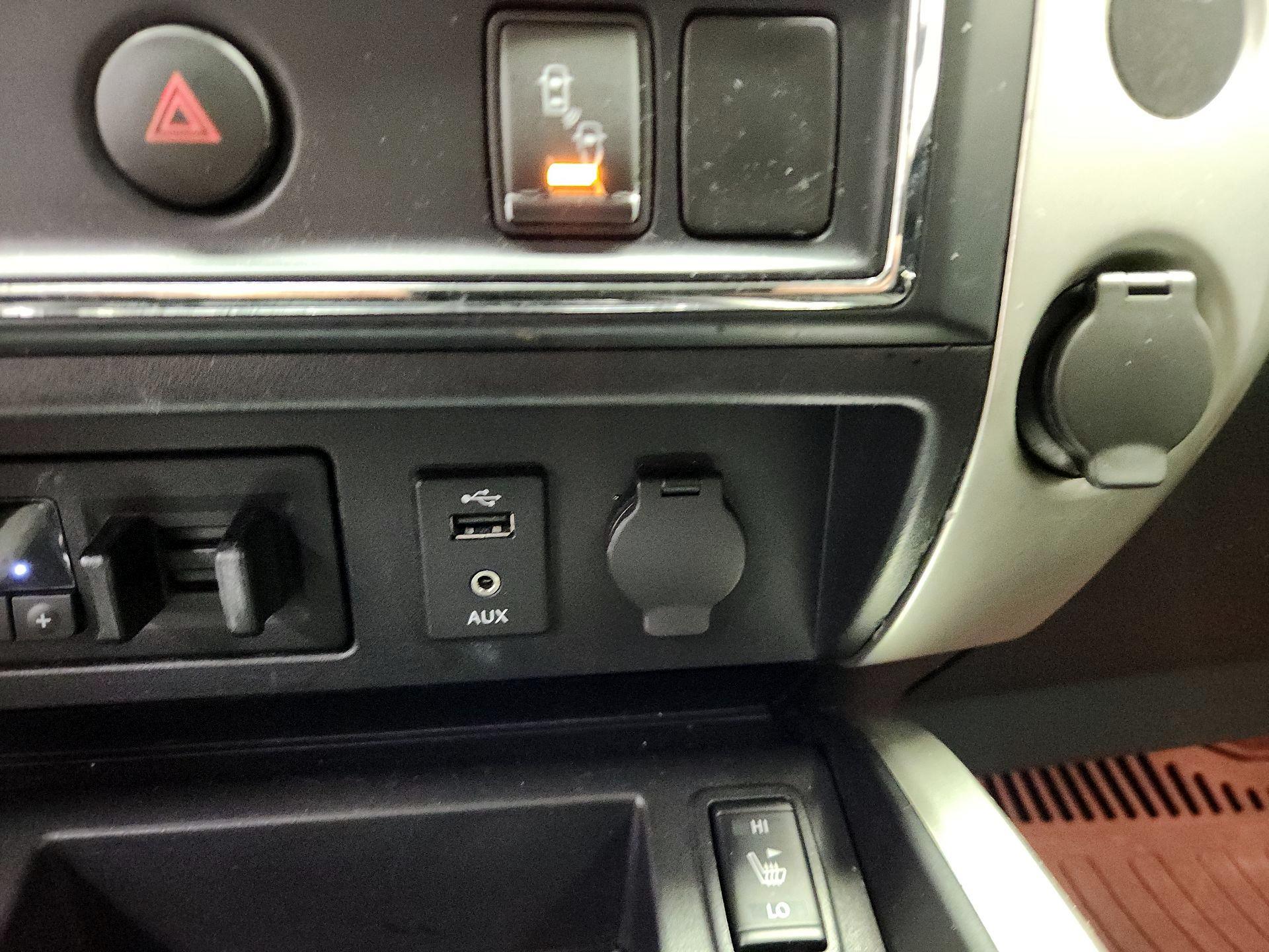 Thumbnail: 2017 Nissan Titan - 19