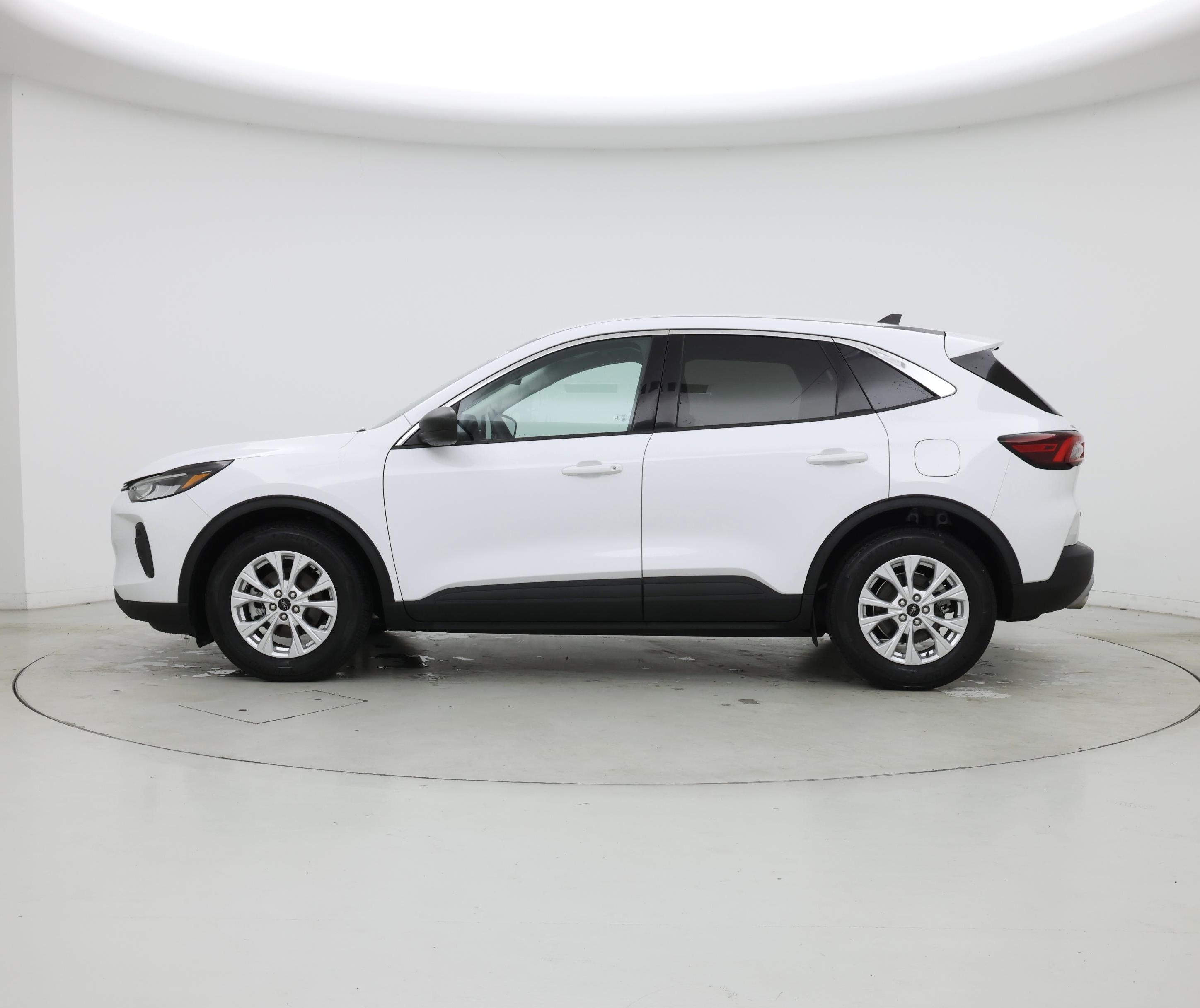 Thumbnail: 2023 Ford Escape - 3