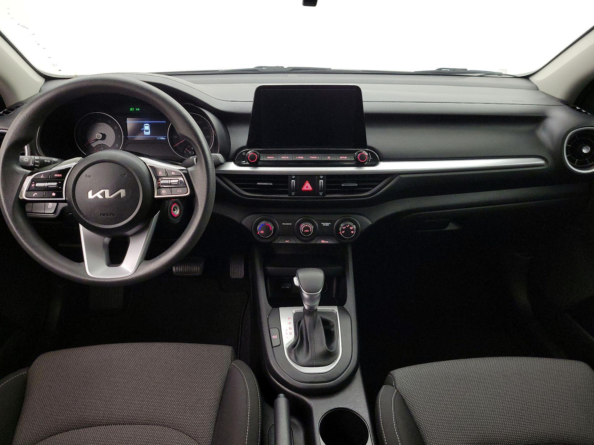 Thumbnail: 2023 Kia Forte - 9