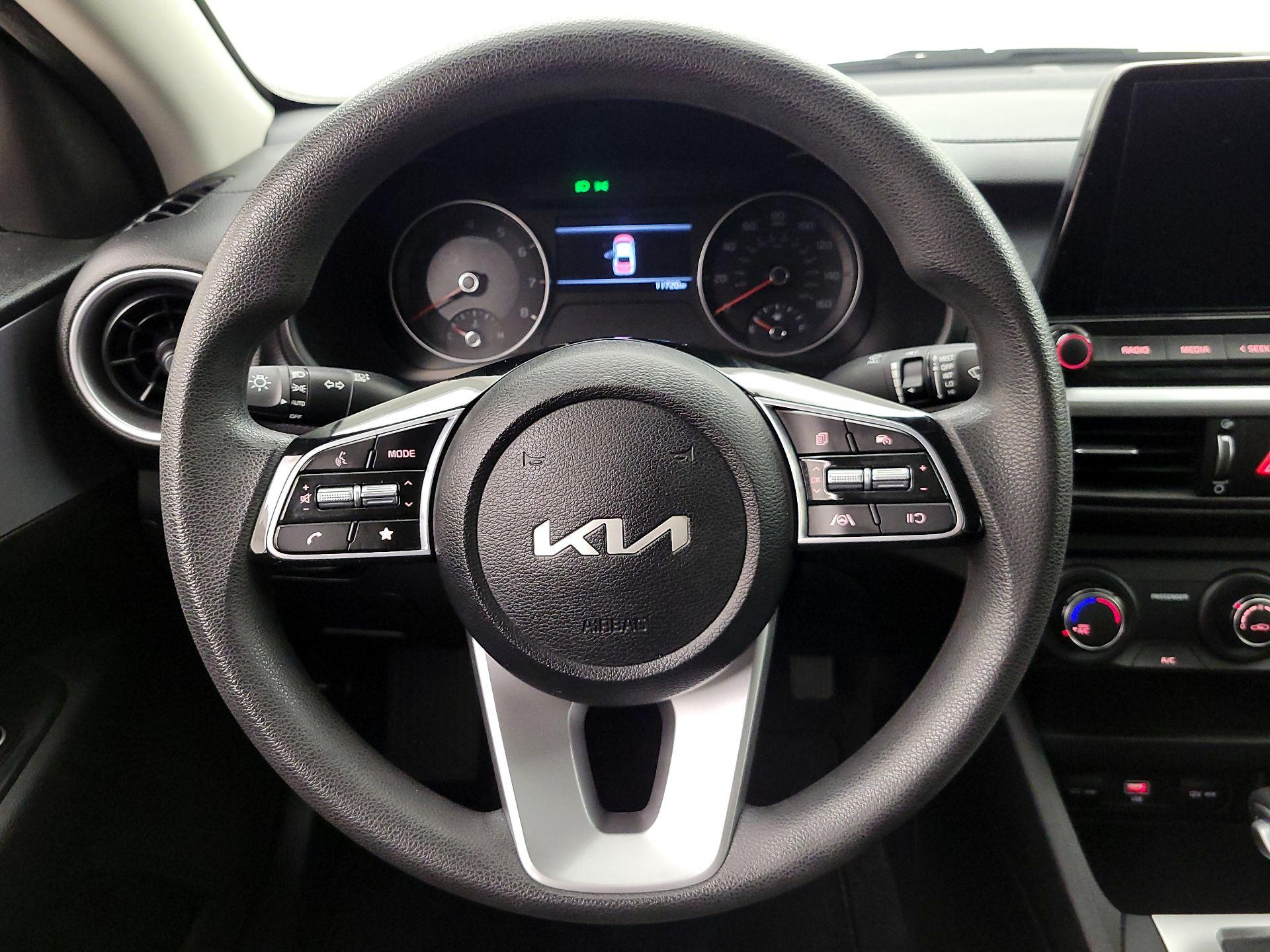 Thumbnail: 2023 Kia Forte - 10