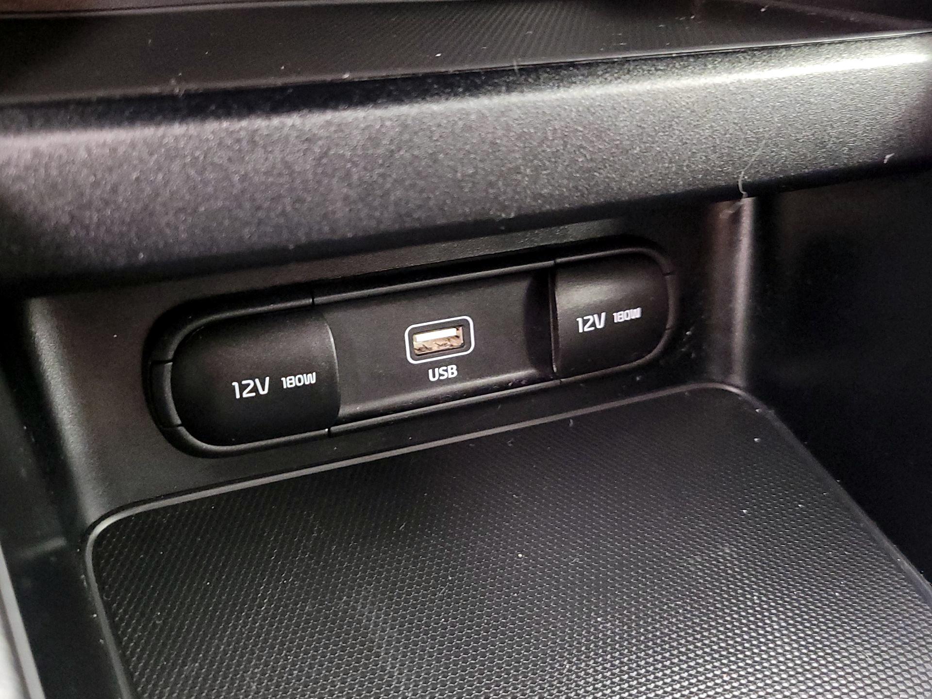 Thumbnail: 2023 Kia Forte - 18