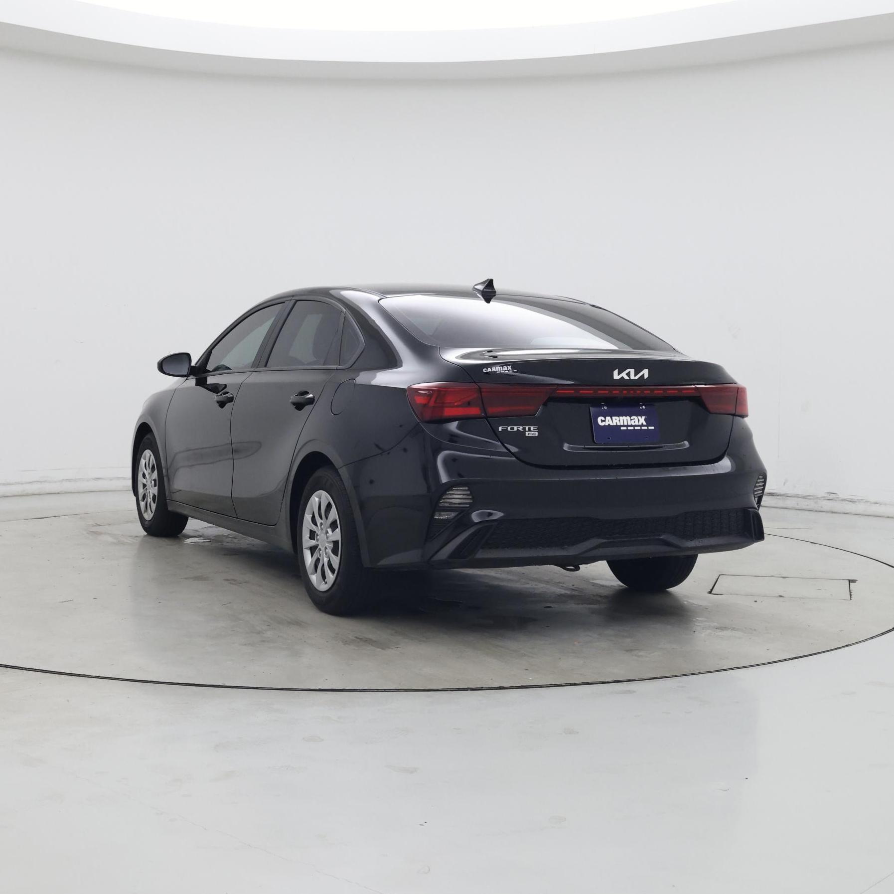 Thumbnail: 2023 Kia Forte - 2