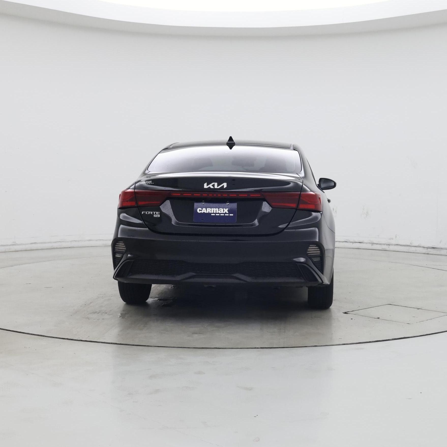 Thumbnail: 2023 Kia Forte - 6