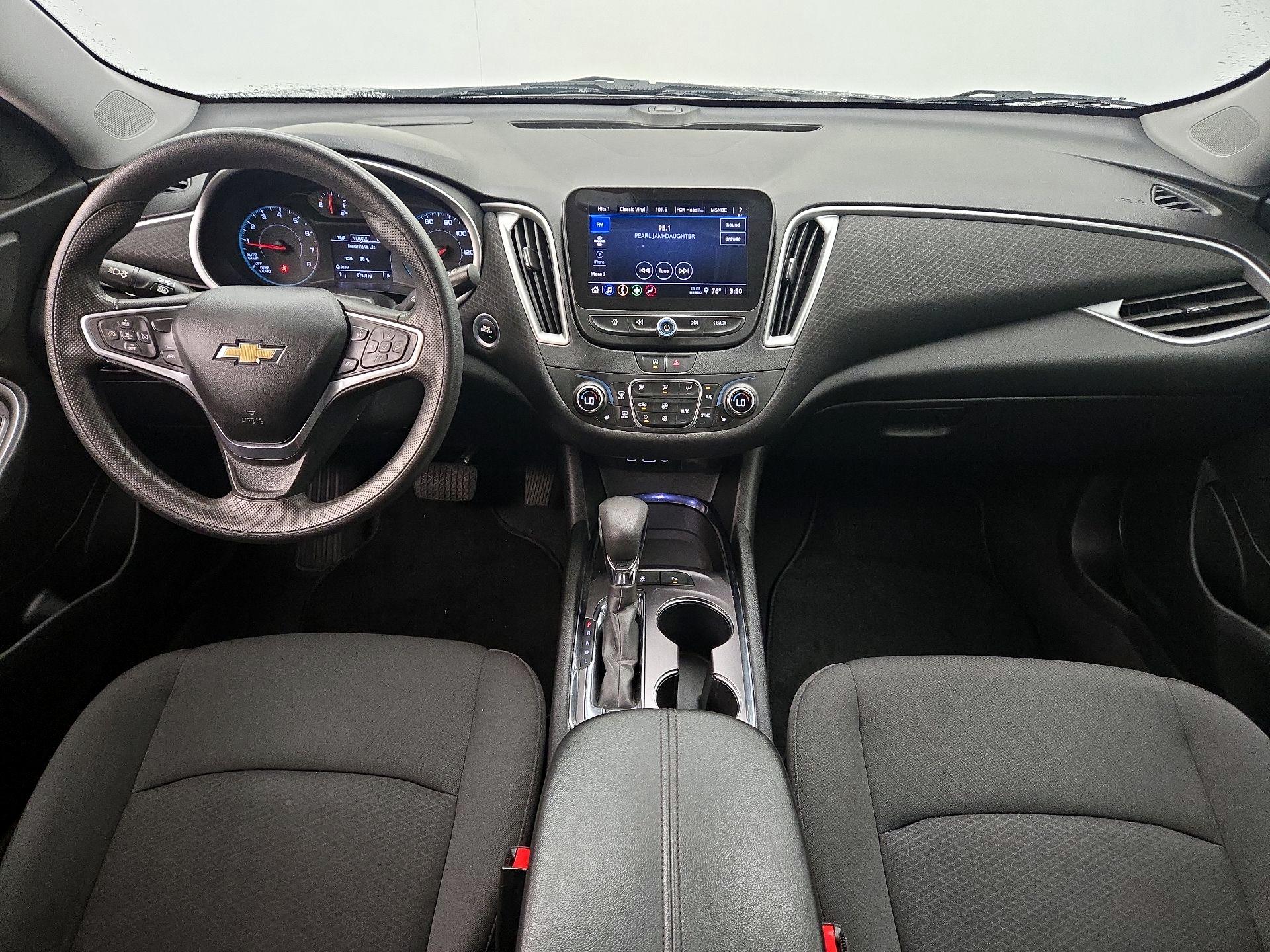 Thumbnail: 2023 Chevrolet Malibu - 9