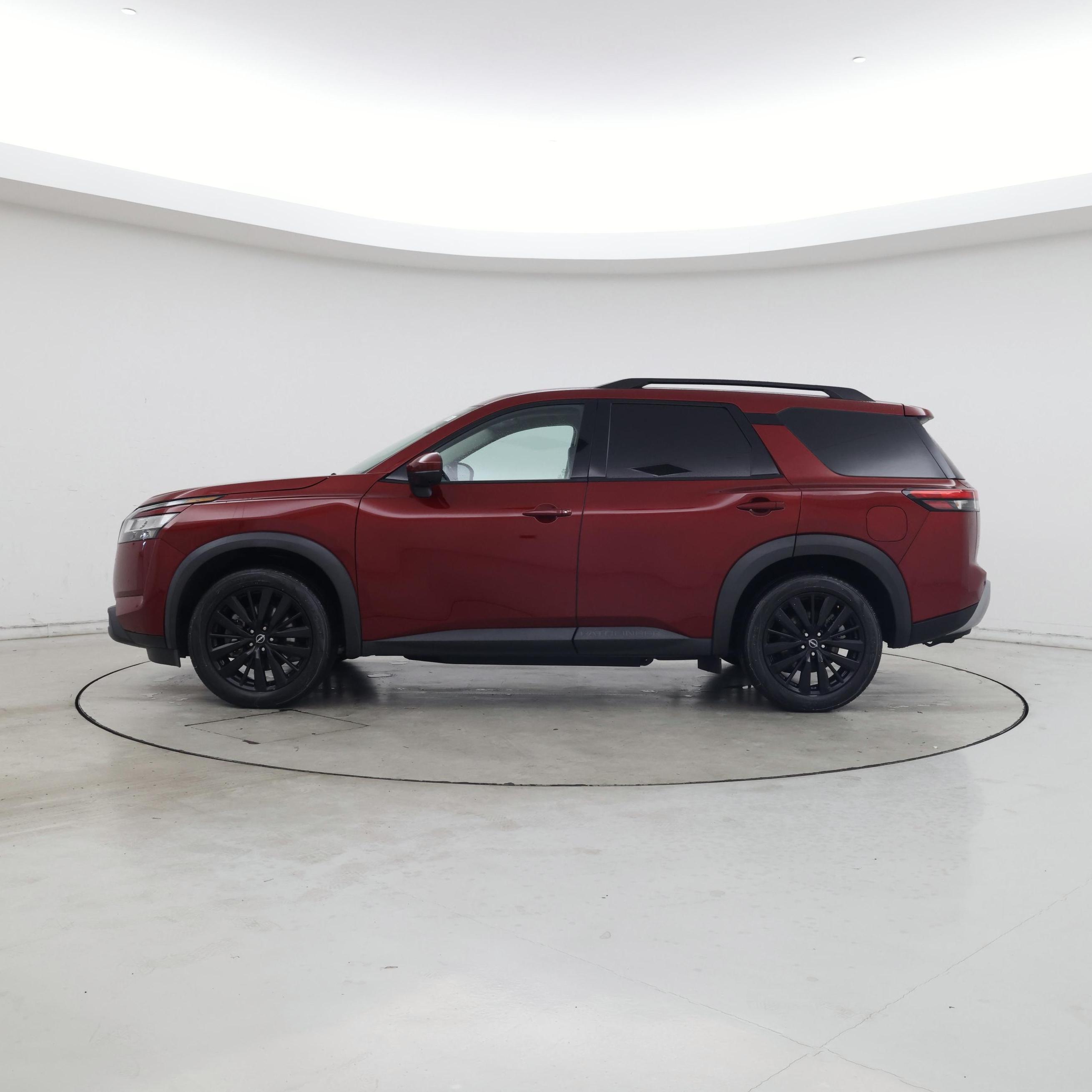 Thumbnail: 2022 Nissan Pathfinder - 3